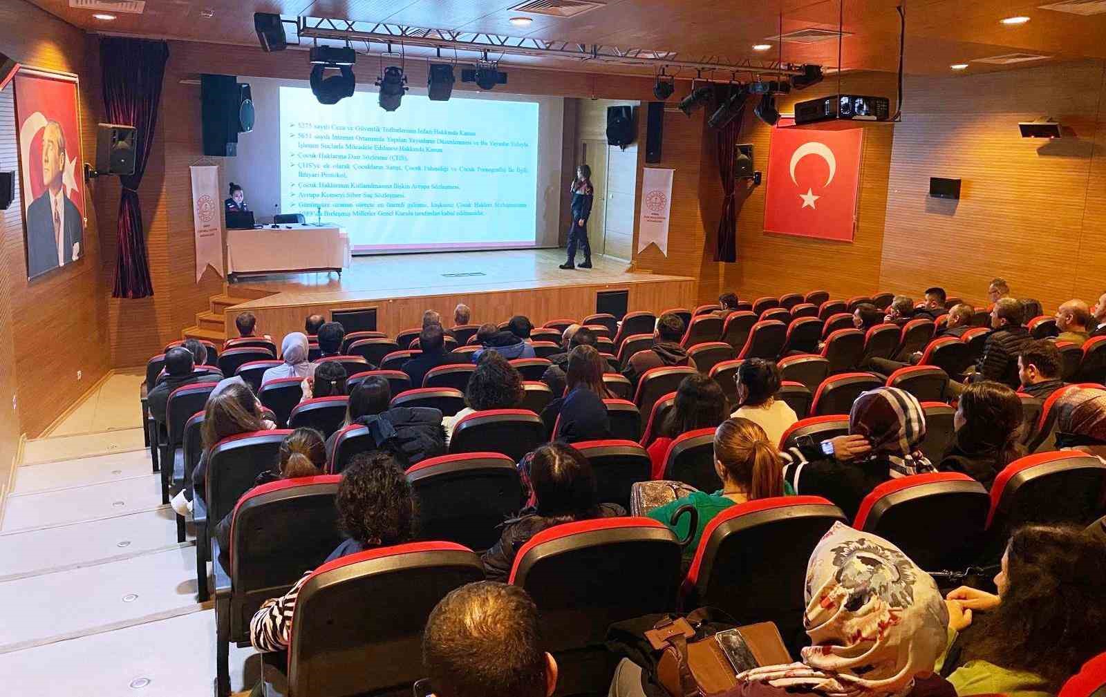 İl Jandarmadan Simavda Okul Müdürleri Ve Rehber Öğretmenlere Seminer