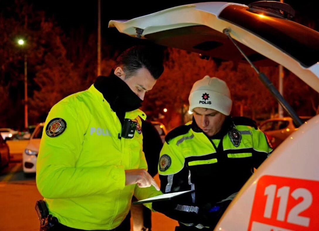 Ispartada Trafik Ve Asayiş Denetimlerinde 6 Araç Trafikten Men Edildi