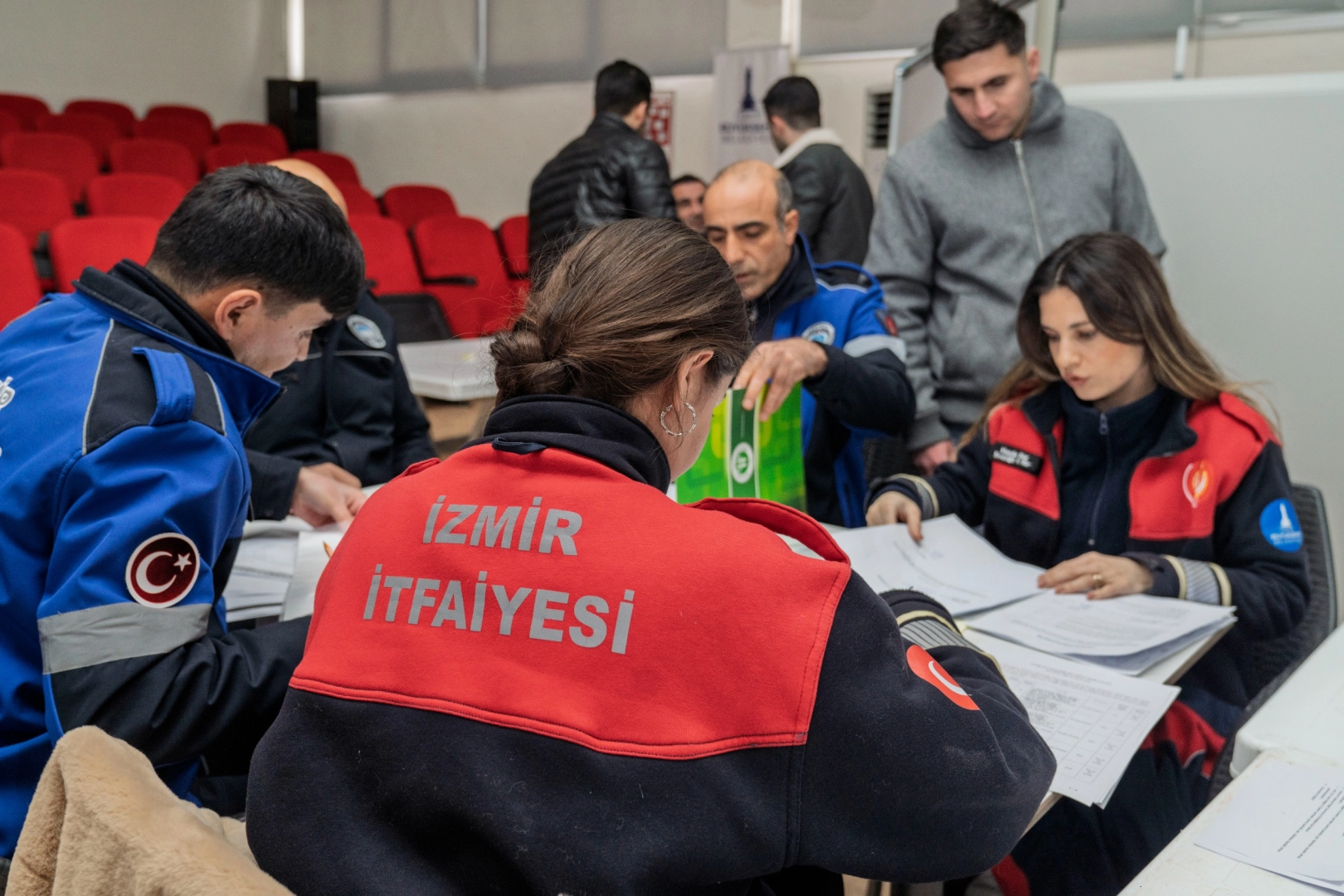 İzmir İtfaiyesi’ne 154 memur alınacak