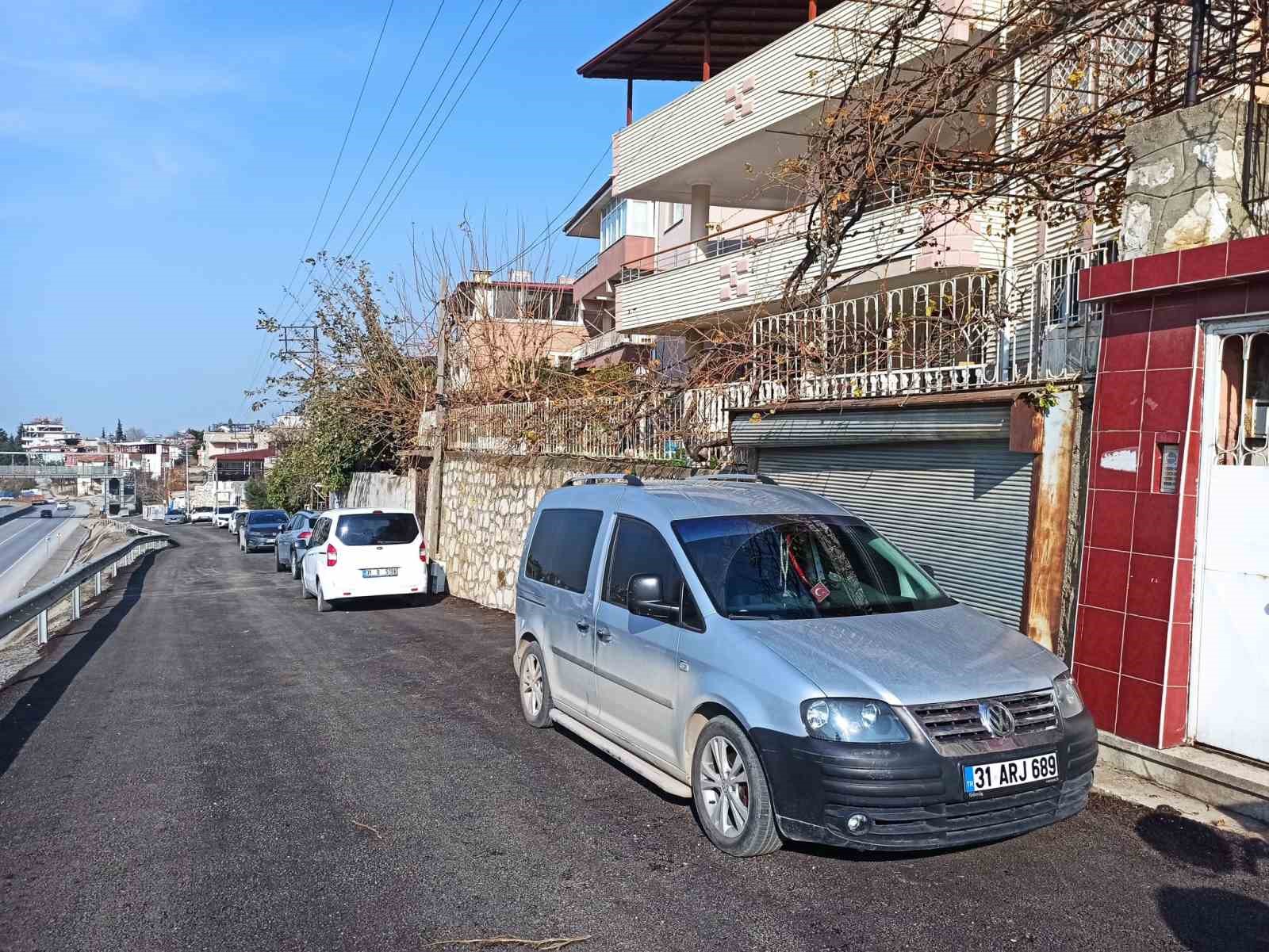 Kafama Silah Dayayıp Altınlarımı Çaldılar Diyen Kadının Bilezikleri Kumar Oynayan Oğluna Verdiği Ortaya Çıktı