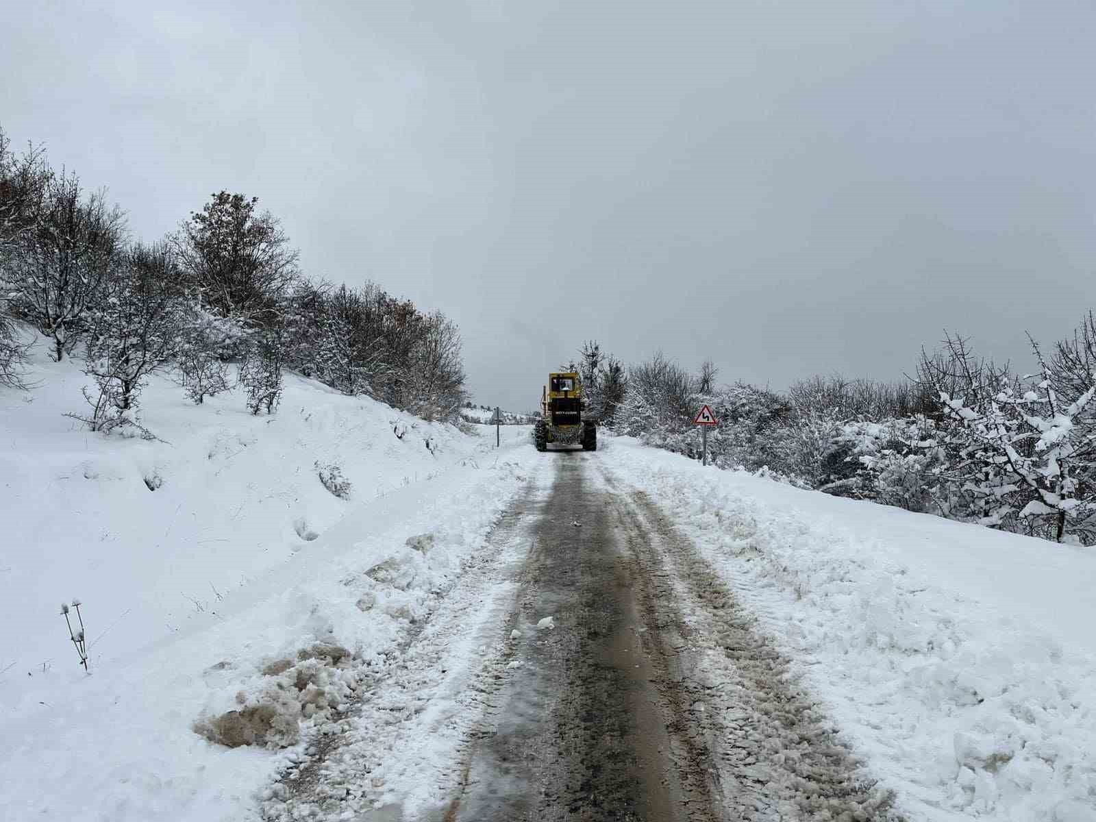 Kar Sonrası Kapanan Tüm Köy Yolları Ulaşıma Açıldı