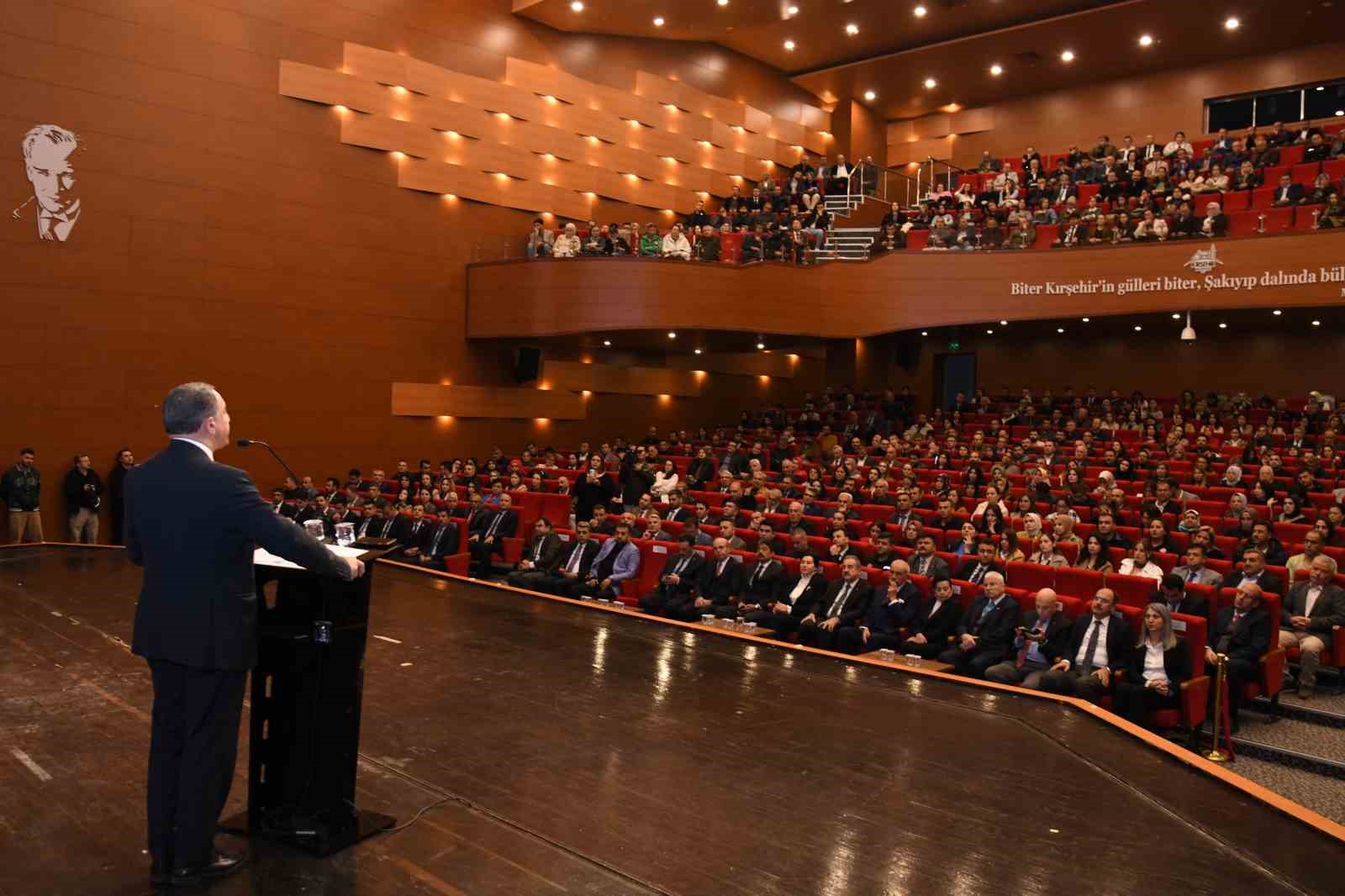 Karahocagil, Kamu Hizmeti Görevi Belli Bir Süreliğine Emaneten Verilir