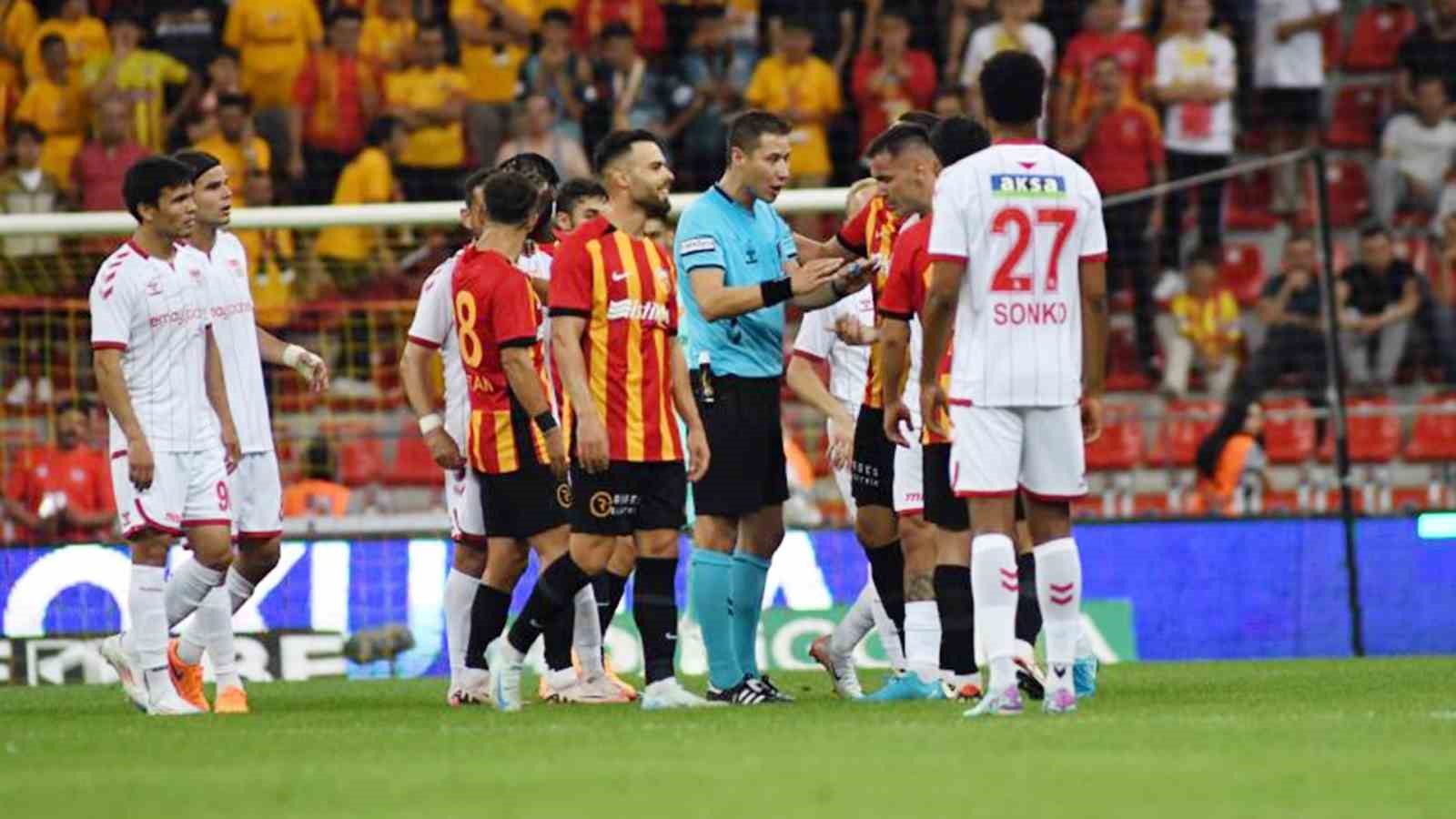 Kayserispor, 7 Maçta Pfdkdan Ceza Aldı