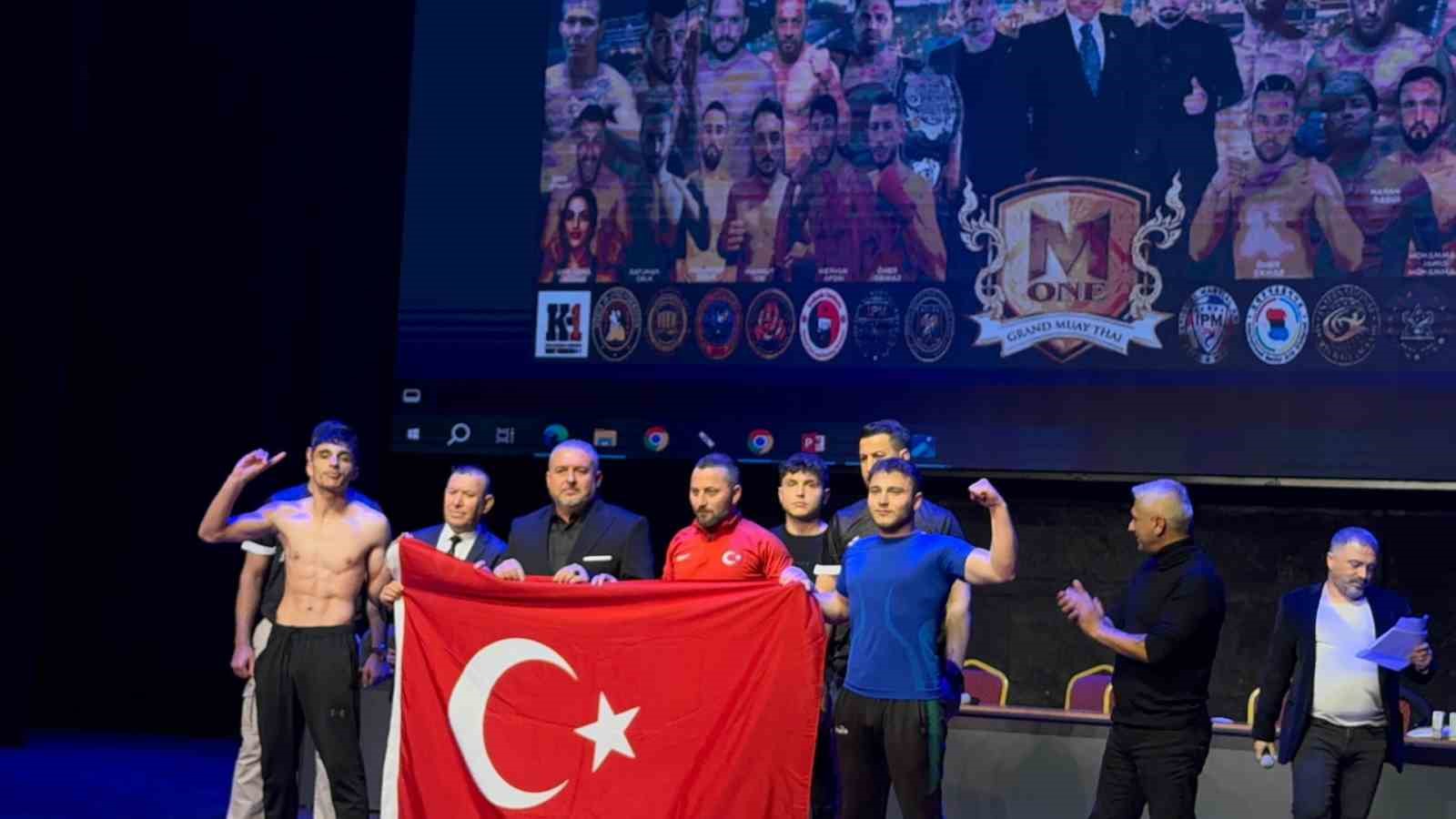 Kick Boks Turnuvasındaki Başarısı İlçede Sevinçle Karşılandı