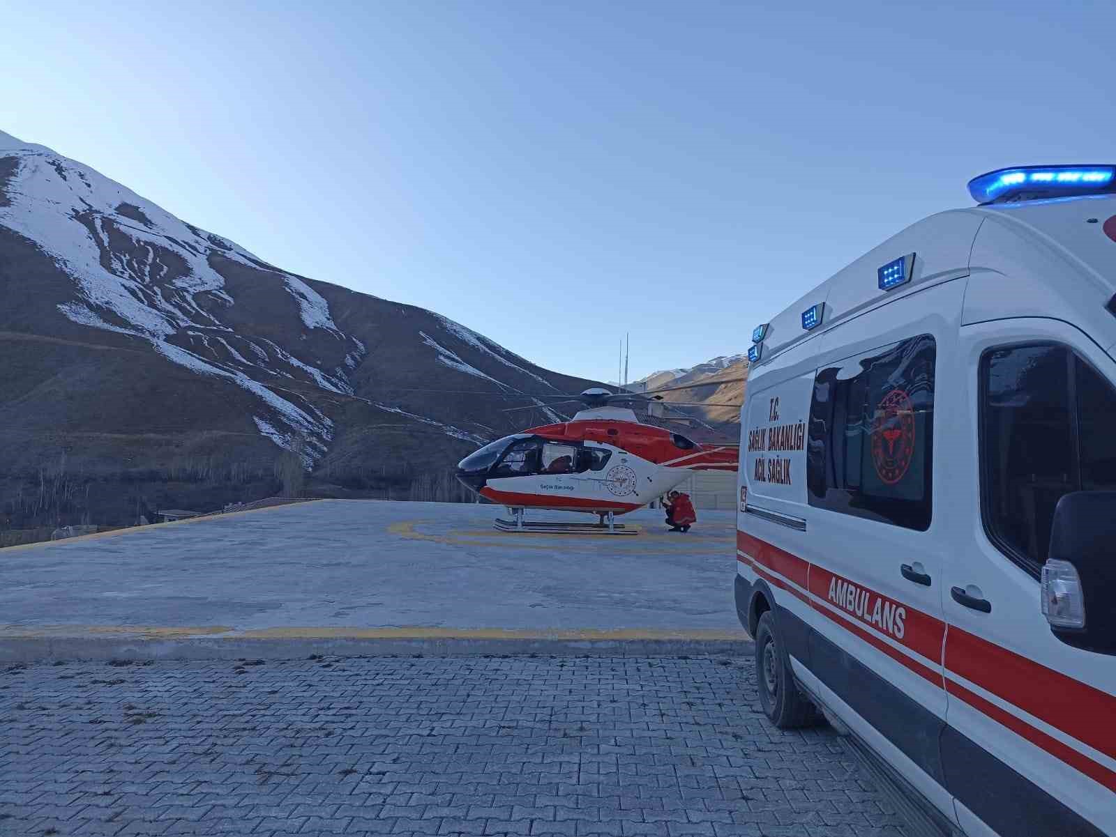 Koah Hastası Ambulans Helikopterle Vana Sevk Edildi