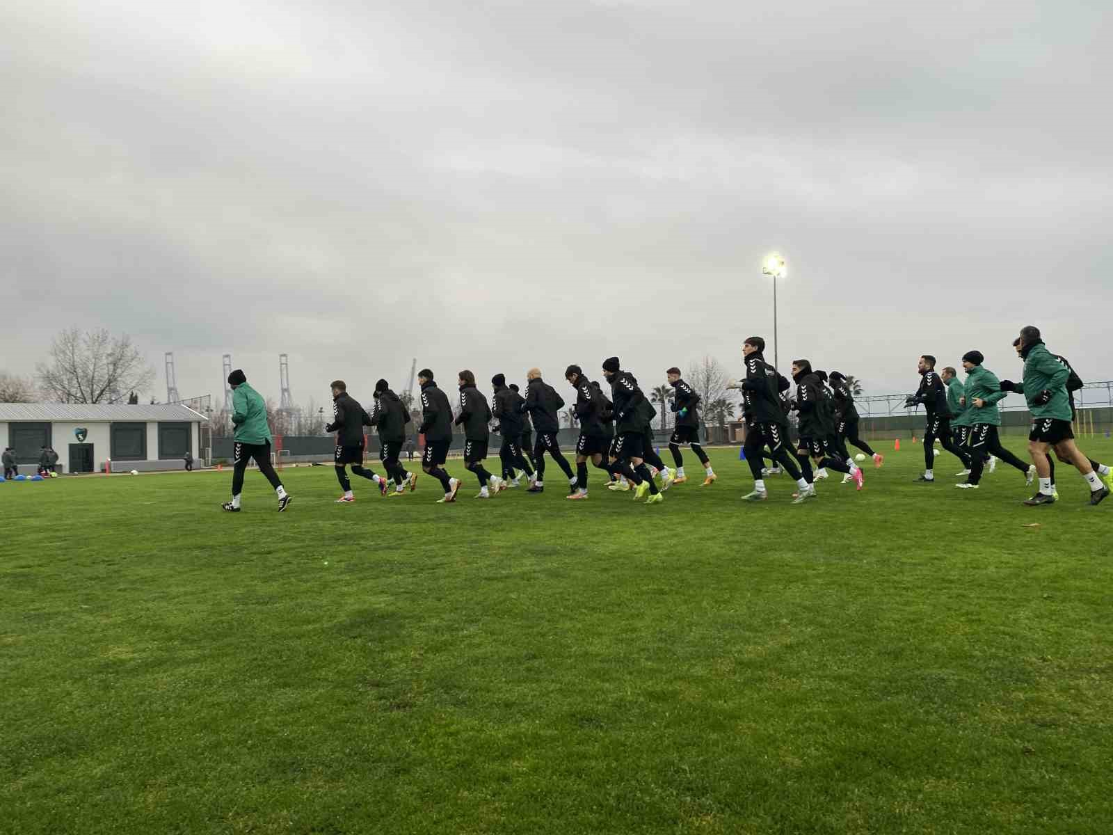 Kocaelisporun Yeni Transferi Samet Yalçın İlk İdmanına Çıktı