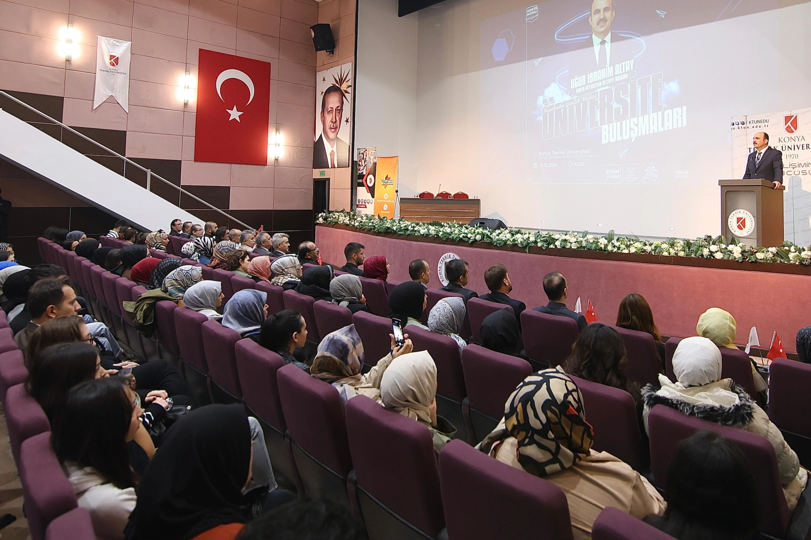 Konya'da Başkan Altay 'teknik' öğrencilerle buluştu