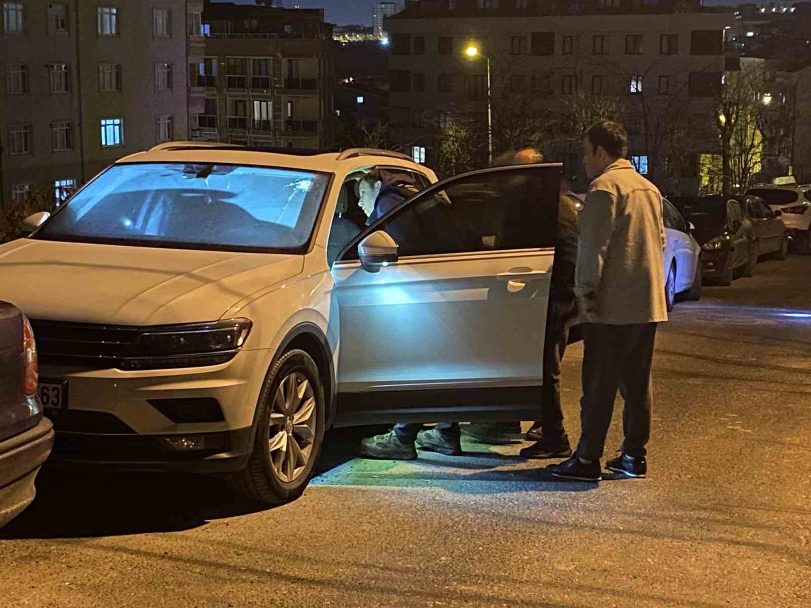 Küçükçekmecede Motosikletli Gence Silahlı Saldırı: 1 Ağır Yaralı