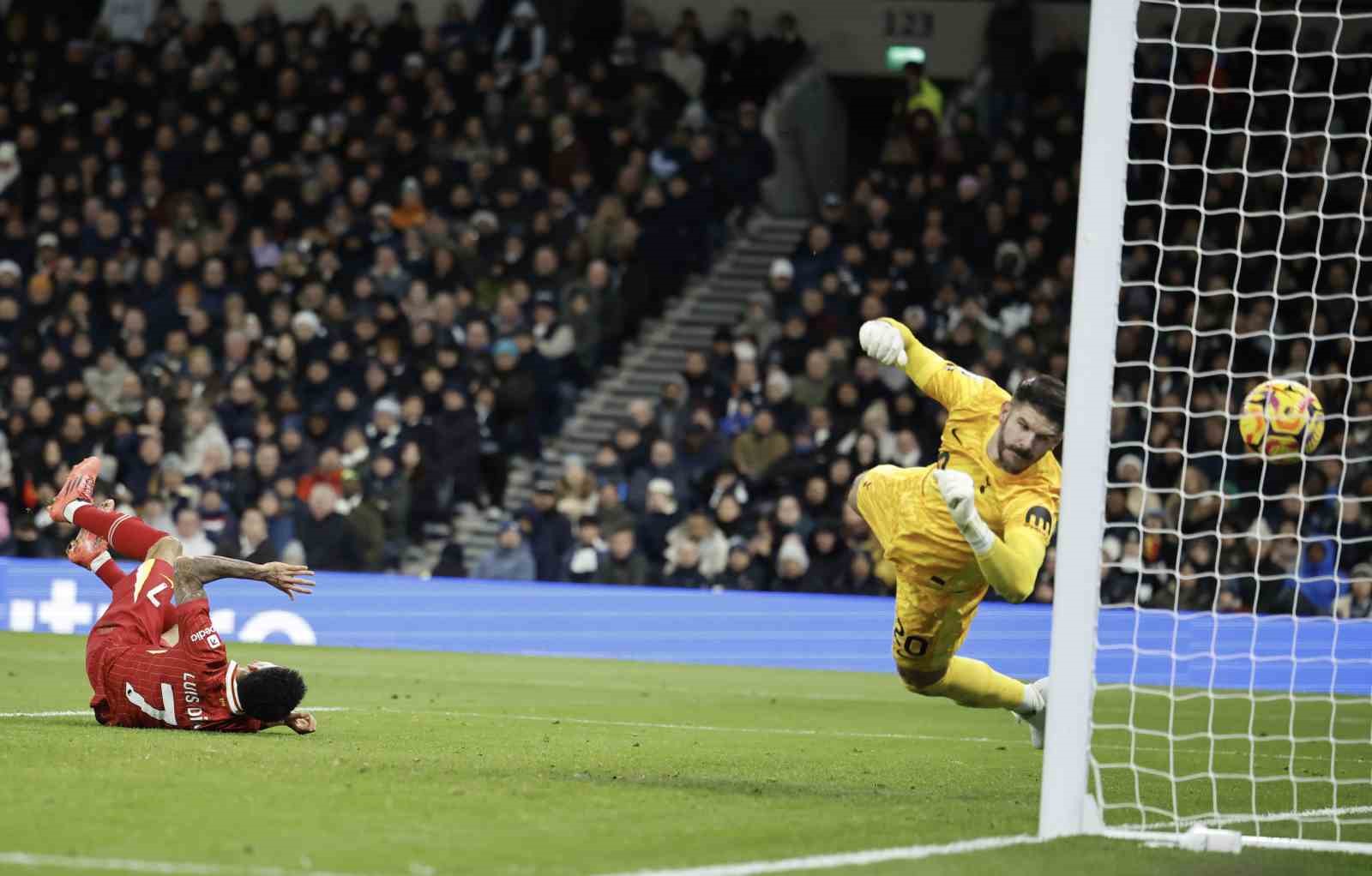 Liverpool, Tottenham Engelini 6 Golle Aştı