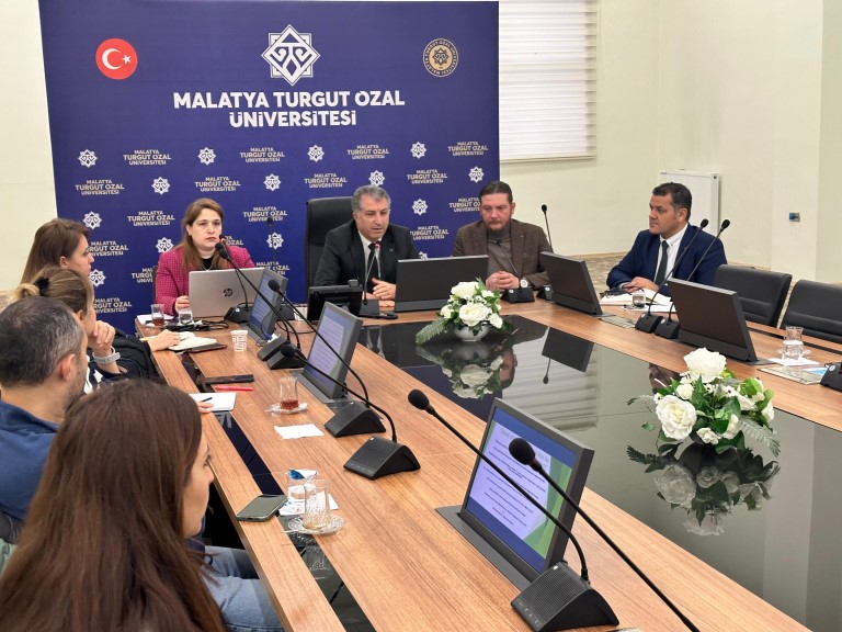 Malatya Turgut Özal Üniversitesinde Proje Yazma Eğitimi Düzenlendi