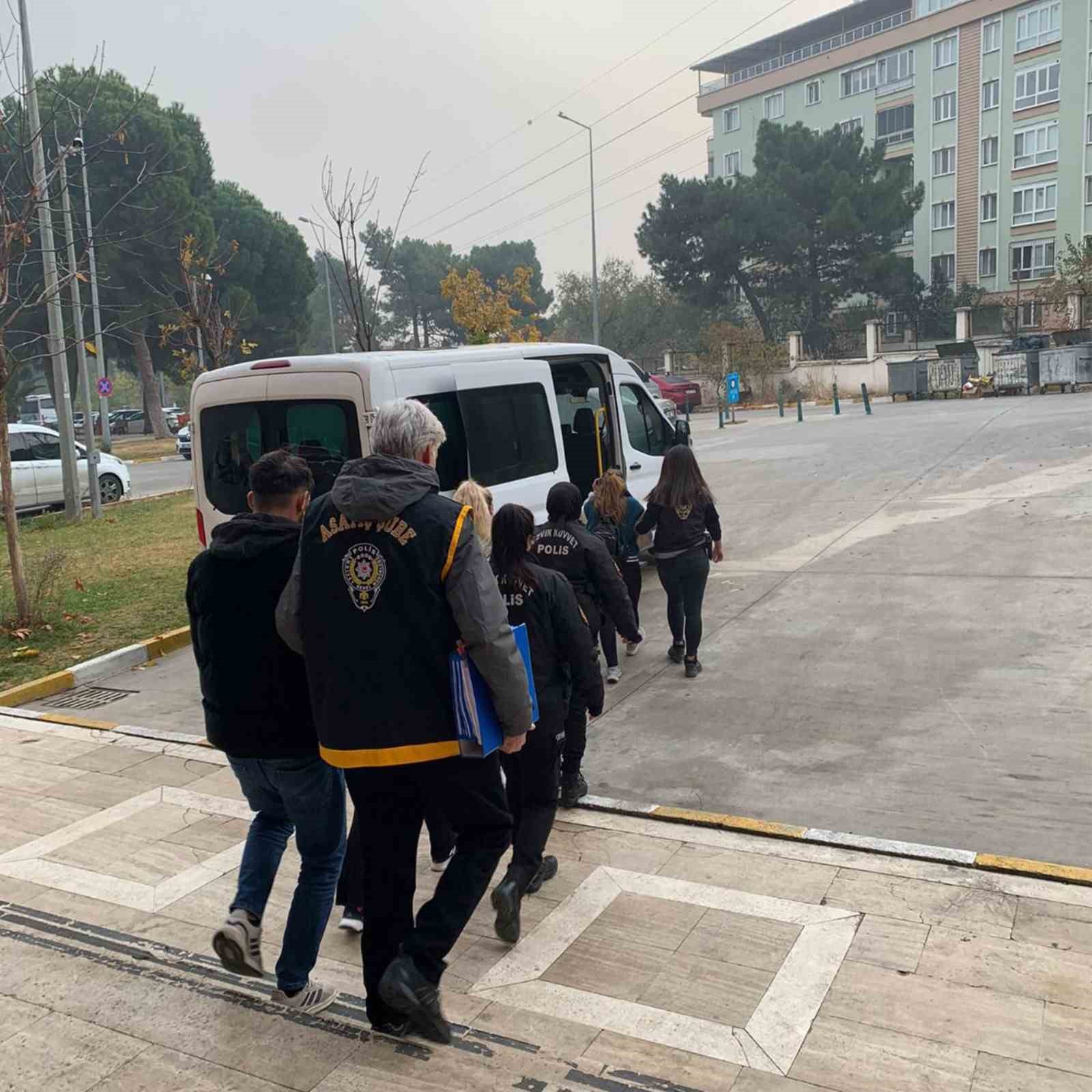 Manisa Ve Afyonda Fuhuş Operasyonu: 2 Tutuklama