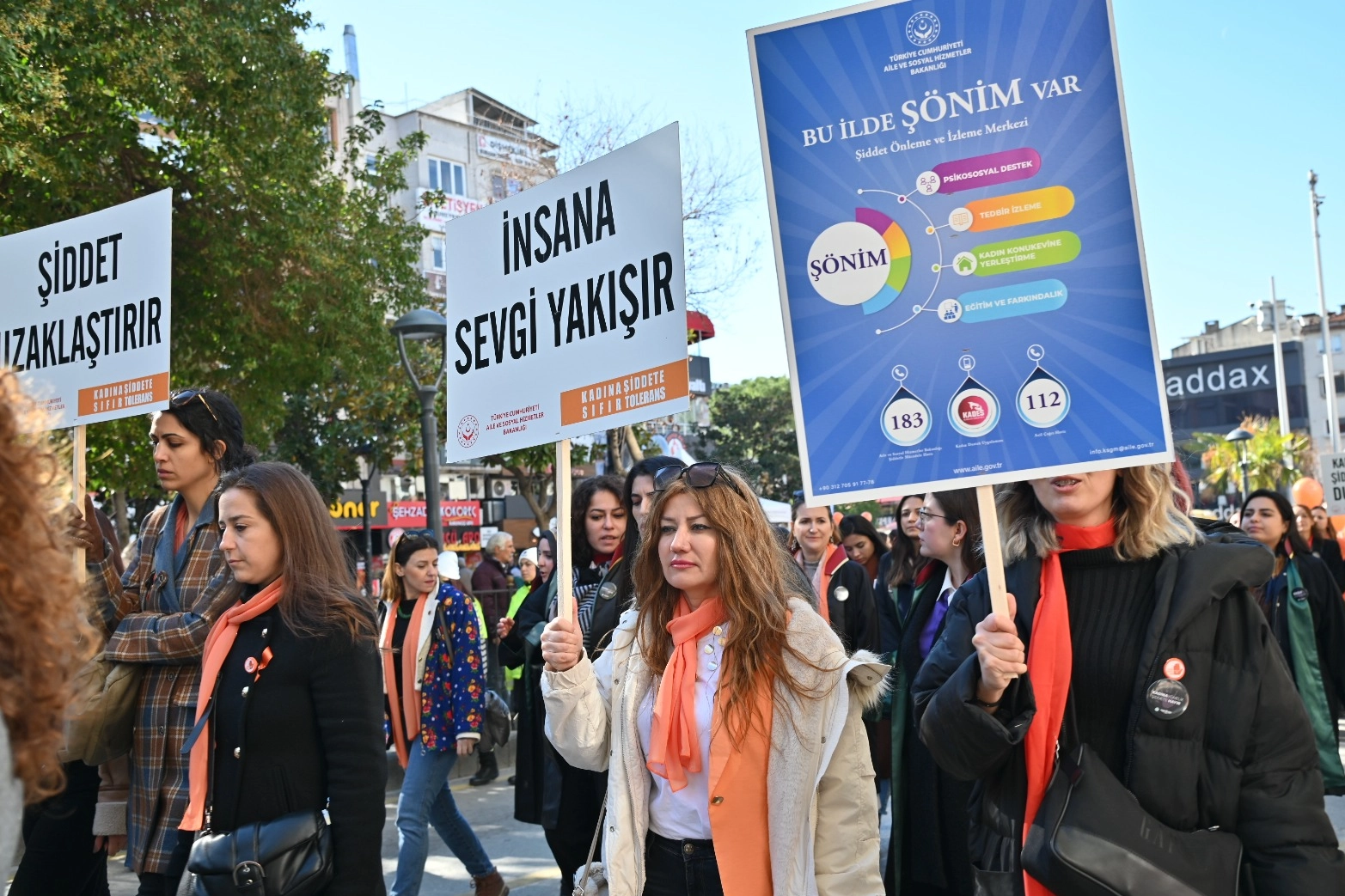 Manisada Kadına Yönelik Şiddete Birlikte Dur Dediler