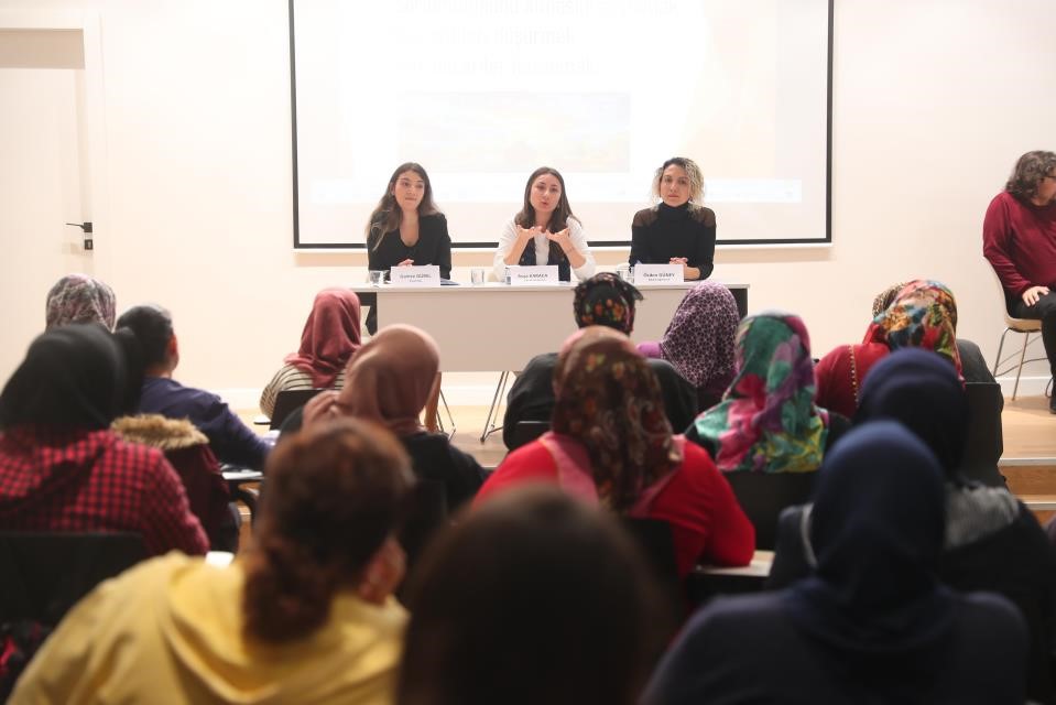 Merkezefendi Belediyesinden ‘Bazen 1 Hayatını Değiştirir Semineri