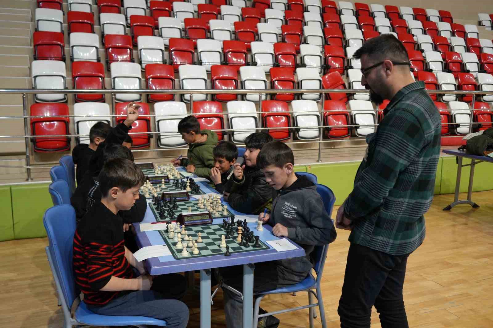 Muşta Satranç Turnuvası Heyecanı Başladı