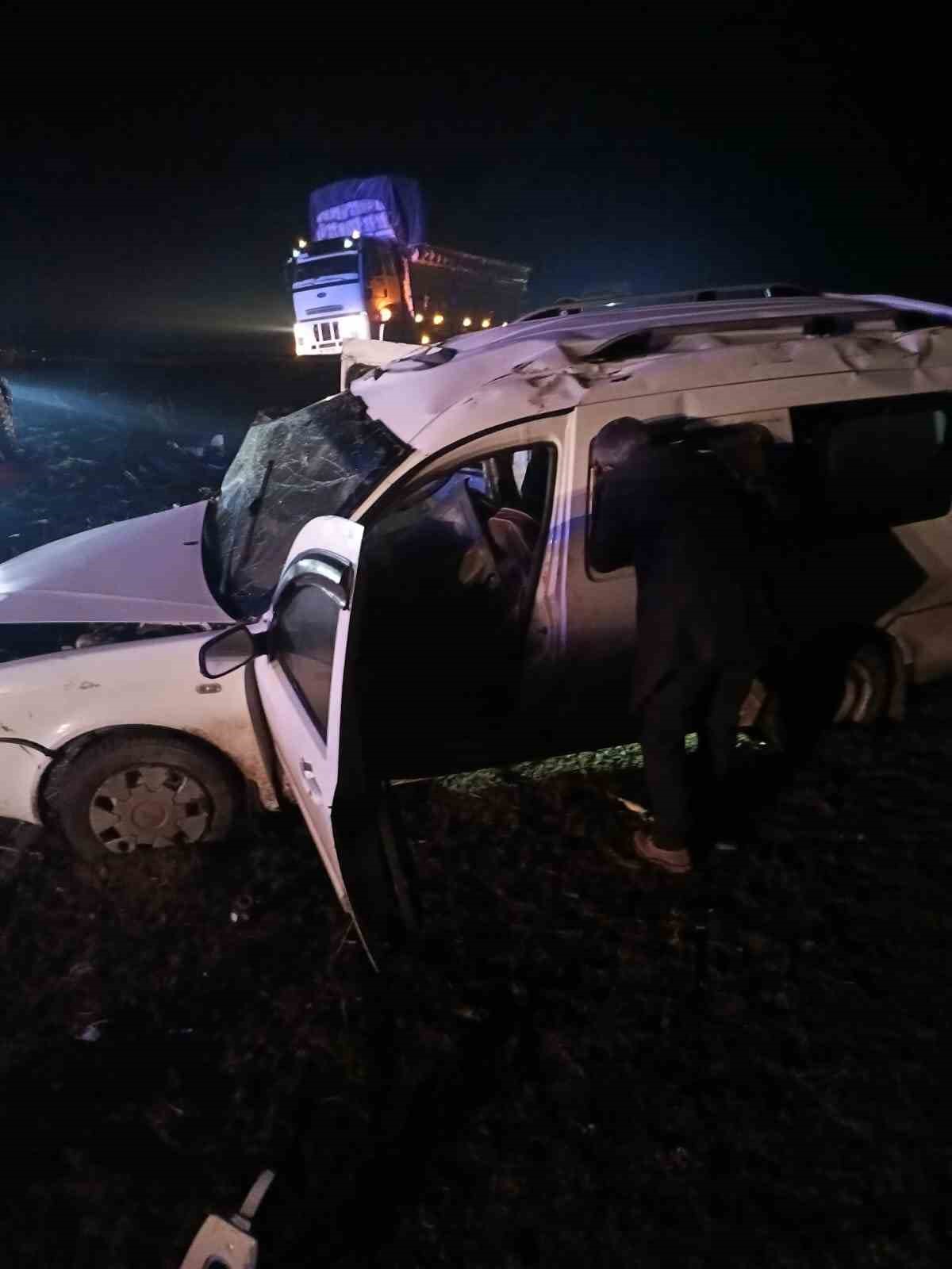 Muşta Yoğun Sis Kazaya Neden Oldu: 6 Kişi Yaralandı