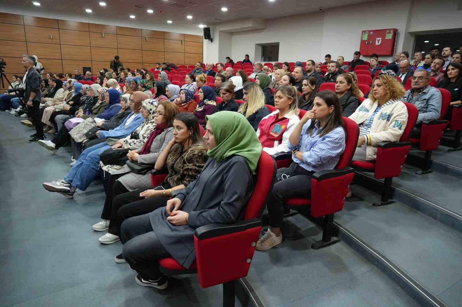 Narkotik Polisinden Annelere Uyarı: Çocuklarınız Bu Kelimeleri Söylüyorsa Kulak Kabartın