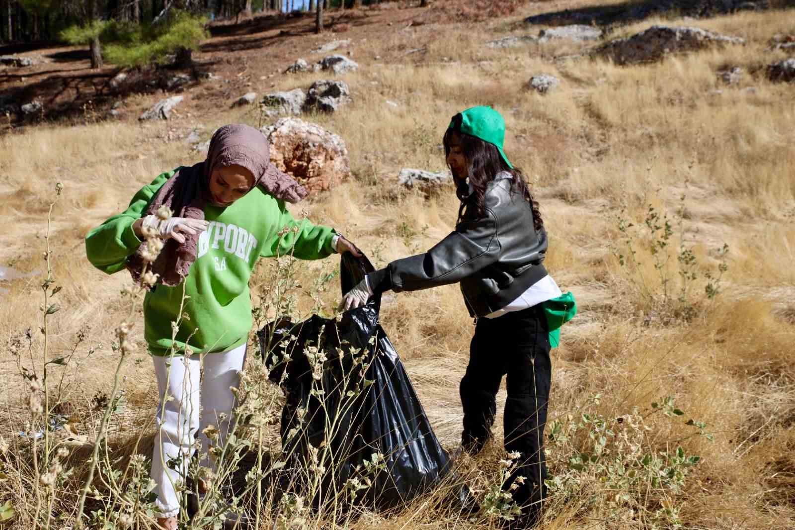 ‘Ormanlar İçin El Ele Etkinliği Düzenlendi