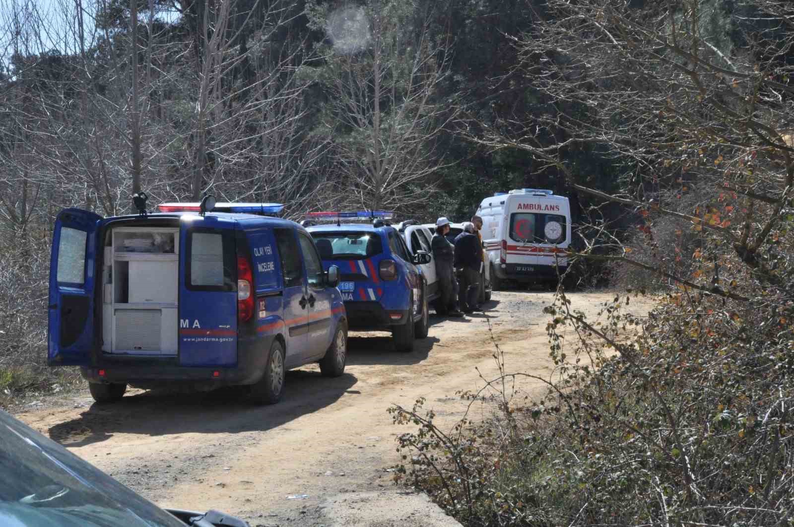 Ormanlık Alanda Park Halindeki Kamyonette Başından Vurulmuş Halde Bulundu