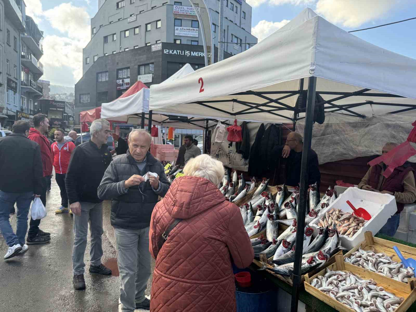 Palamut Fiyatı Düştü, Vatandaş İlgi Gösterdi