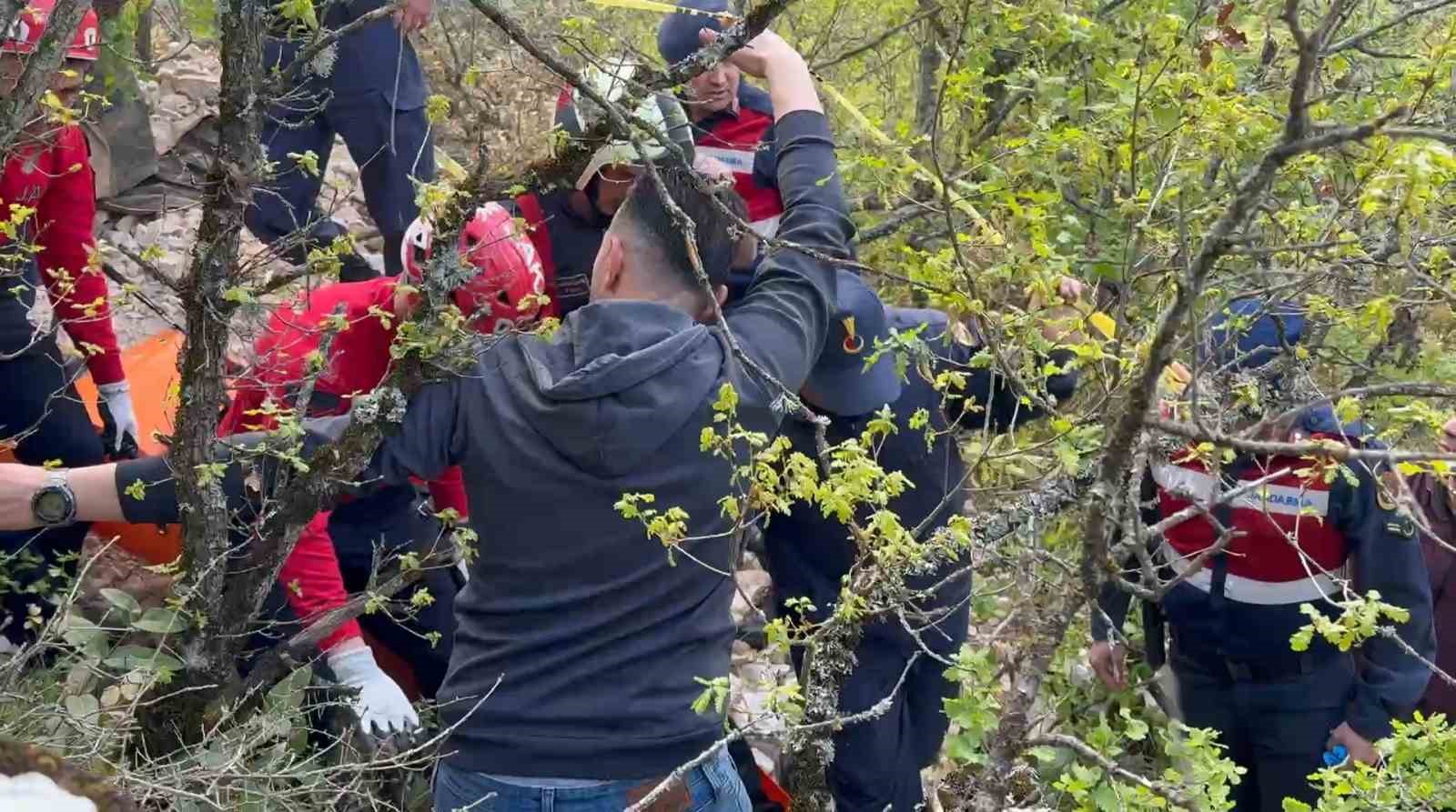 Papanın Geleceğini Duyan Defineciler İznike Dadandı