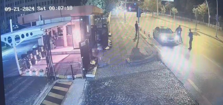 Polis Memurunun Heimlich Manevrası İle Vatandaşı Kurtardı