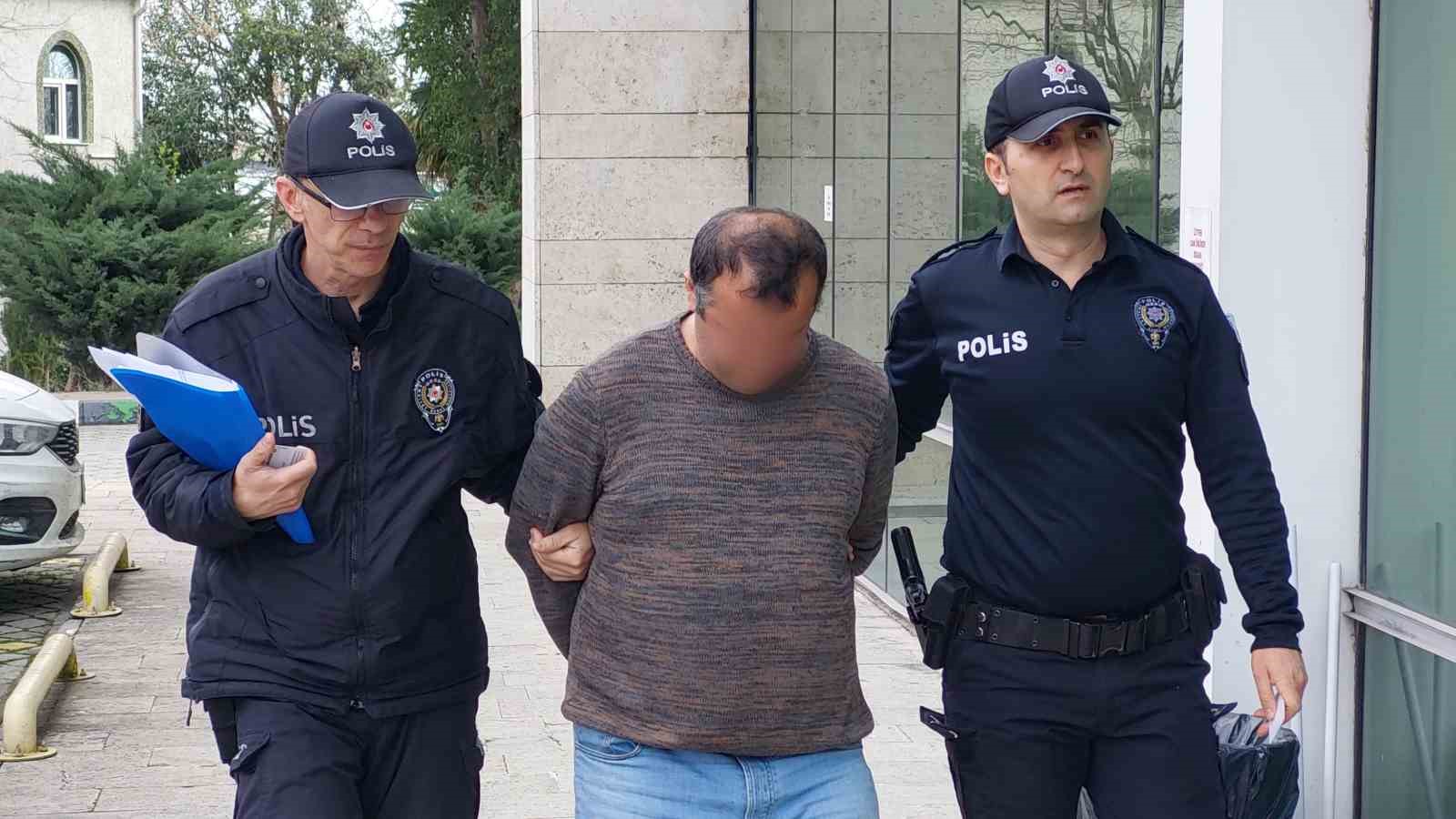 Polise Kafa Atan Şahıs Tutuklandı