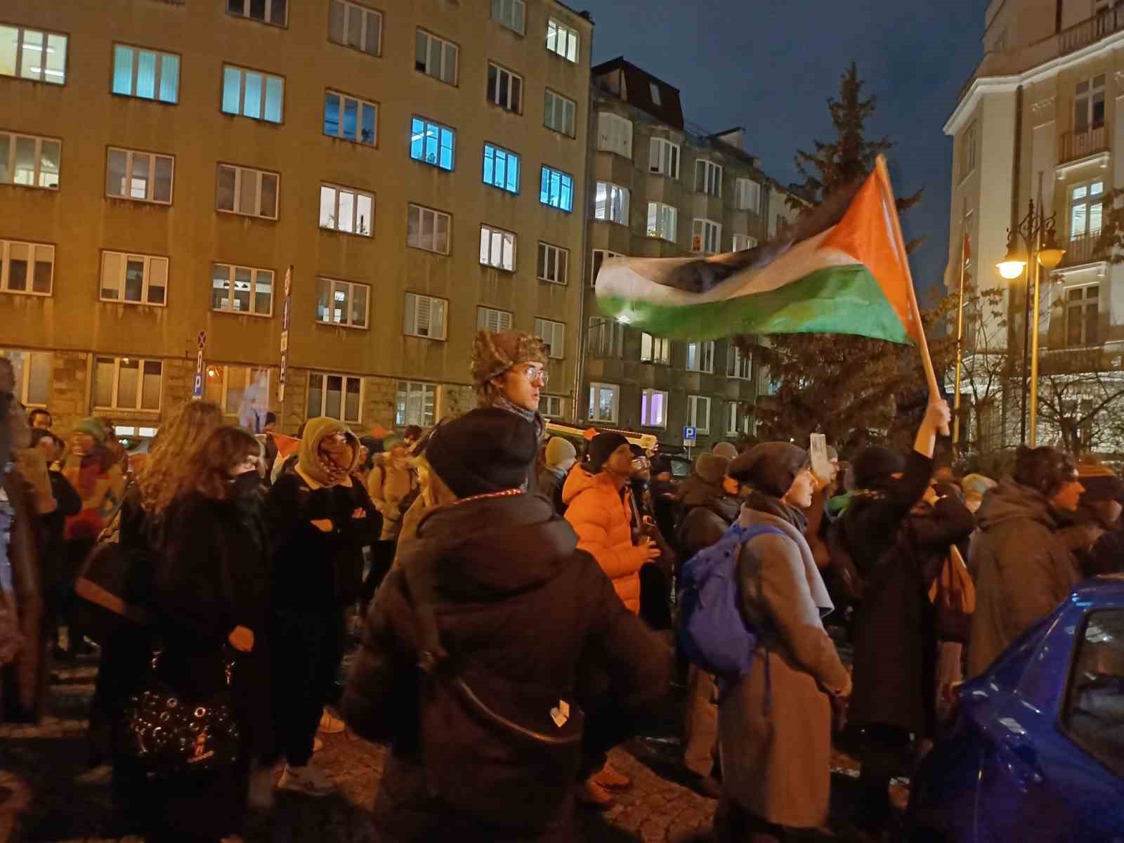 Polonyada Netanyahu Protestosu: “Netanyahuyu Tutuklayın”