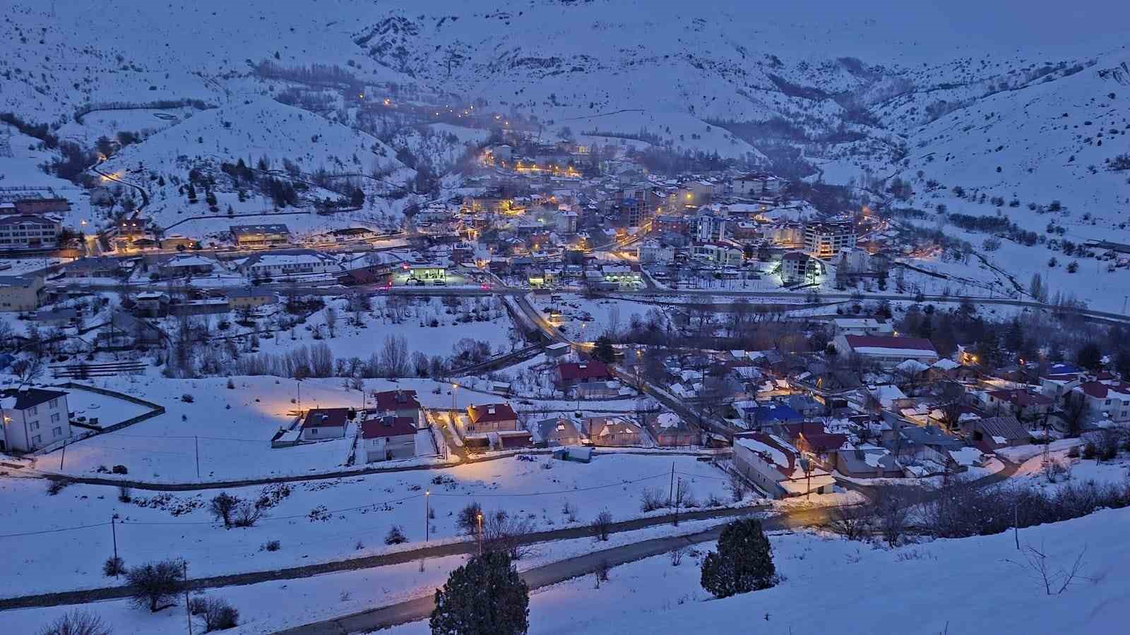 Pülümürde Taşımalı Eğitime Bir Gün Ara Verildi