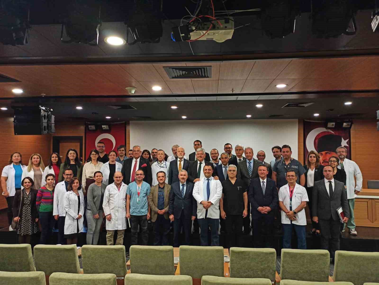 Rektör Prof. Dr. Kemalettin Aydından Eskişehir Şehir Hastanesine Ziyaret