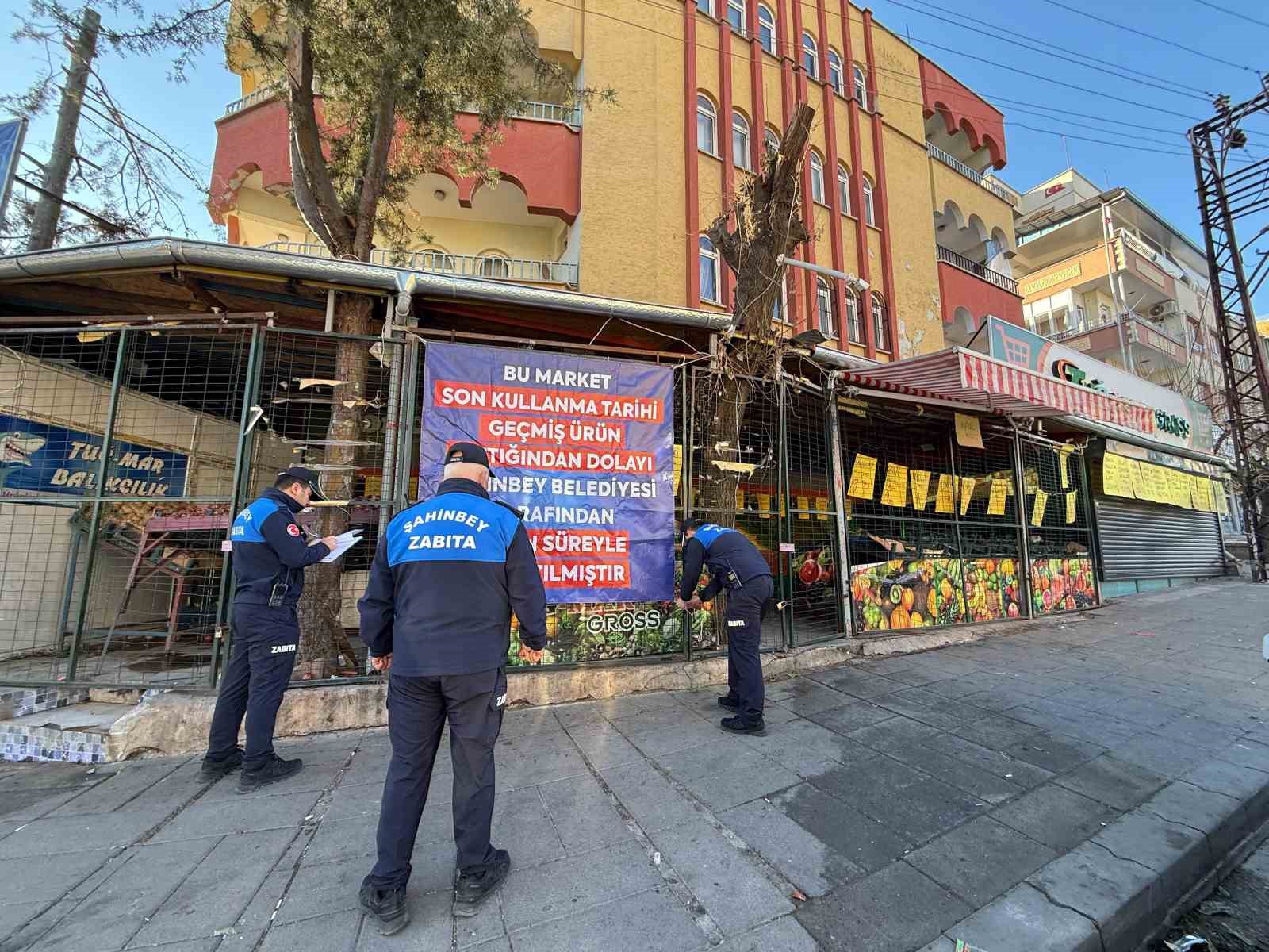 Şahinbeyde Bozuk Et Ve Et Ürünleri Satan İki İş Yerine Kapatma Cezası