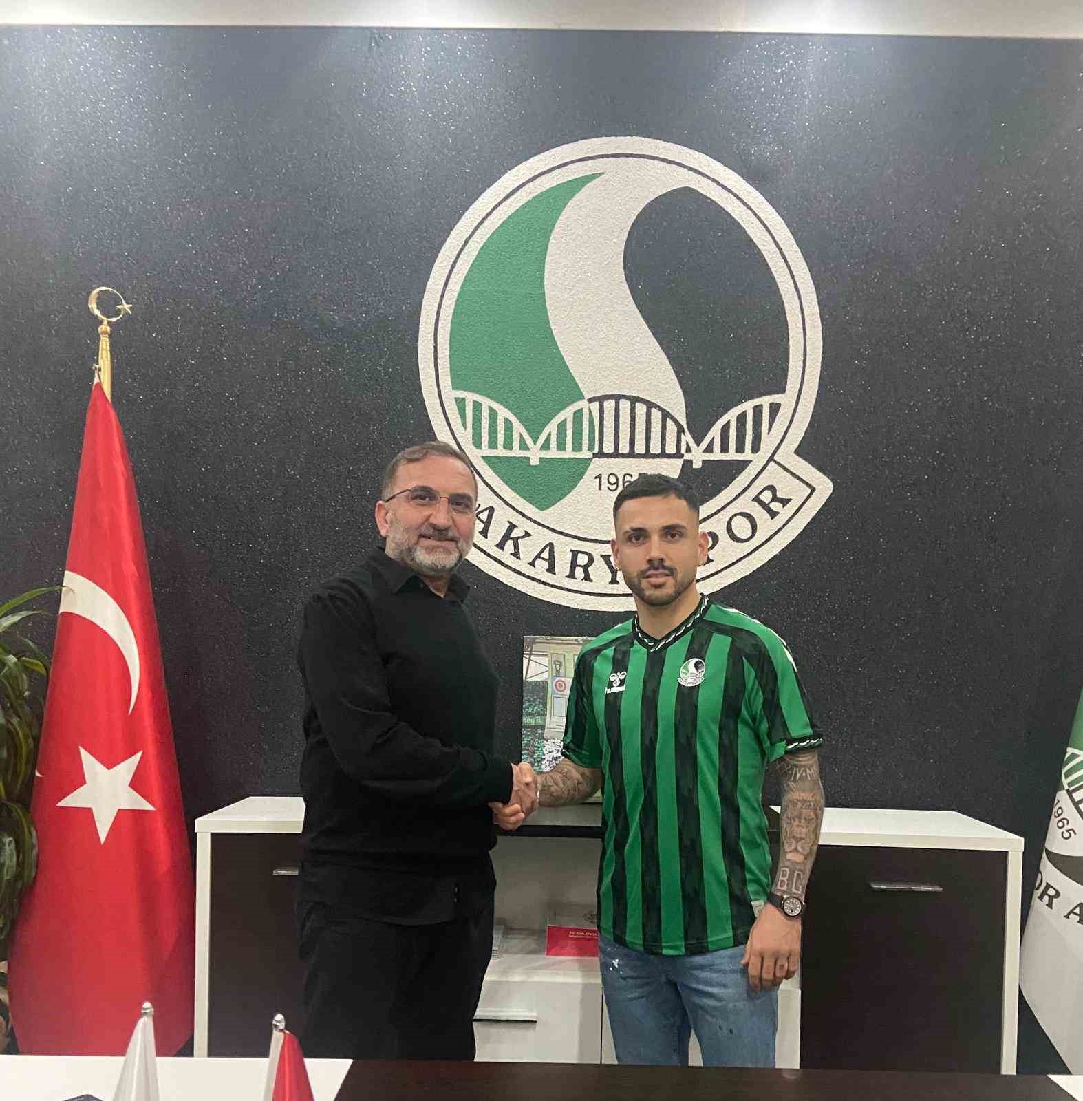 Sakaryaspor, Burak Çobanı Renklerine Bağladı