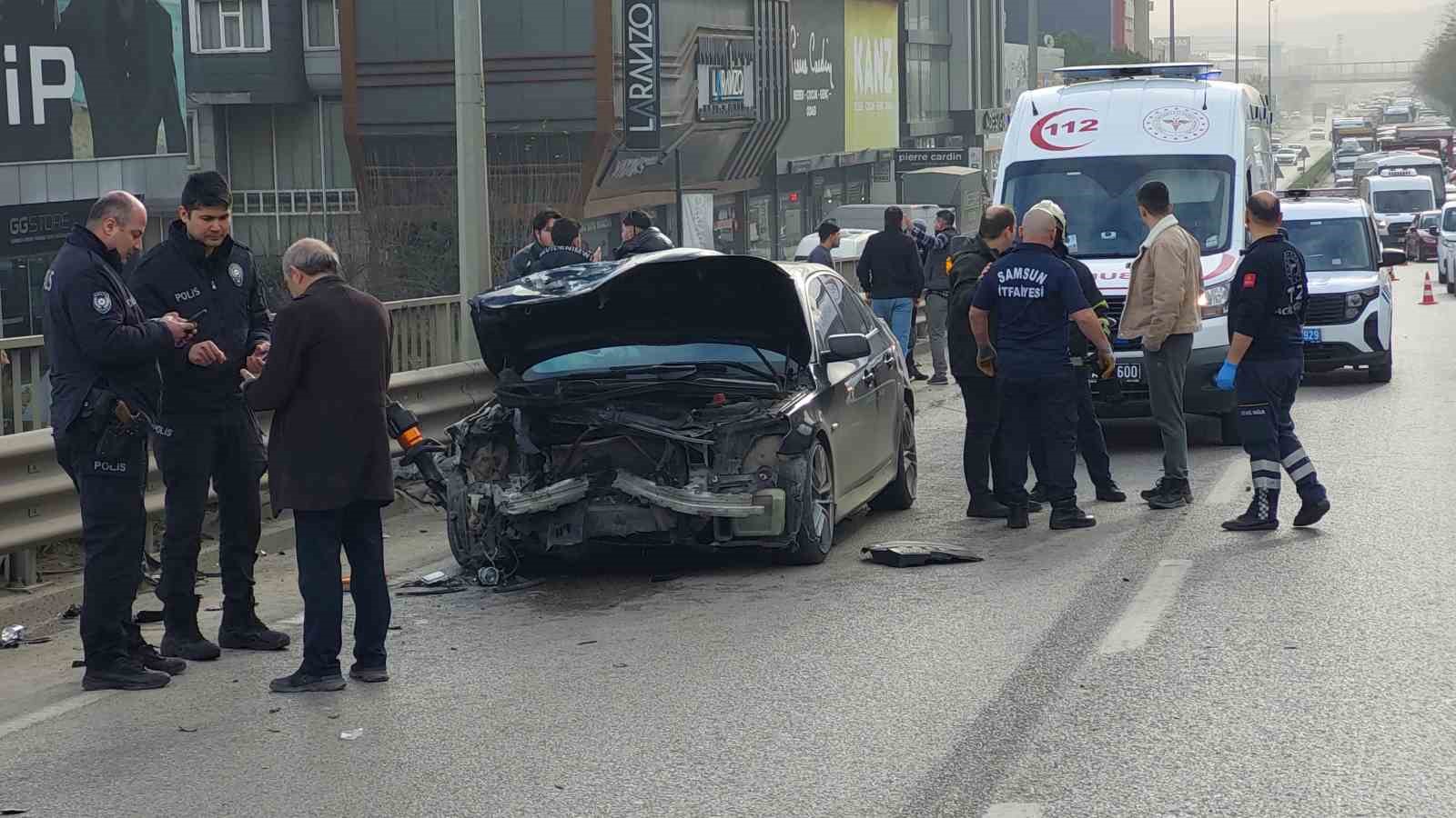 Samsunda Zincirleme Trafik Kazası: 5 Yaralı