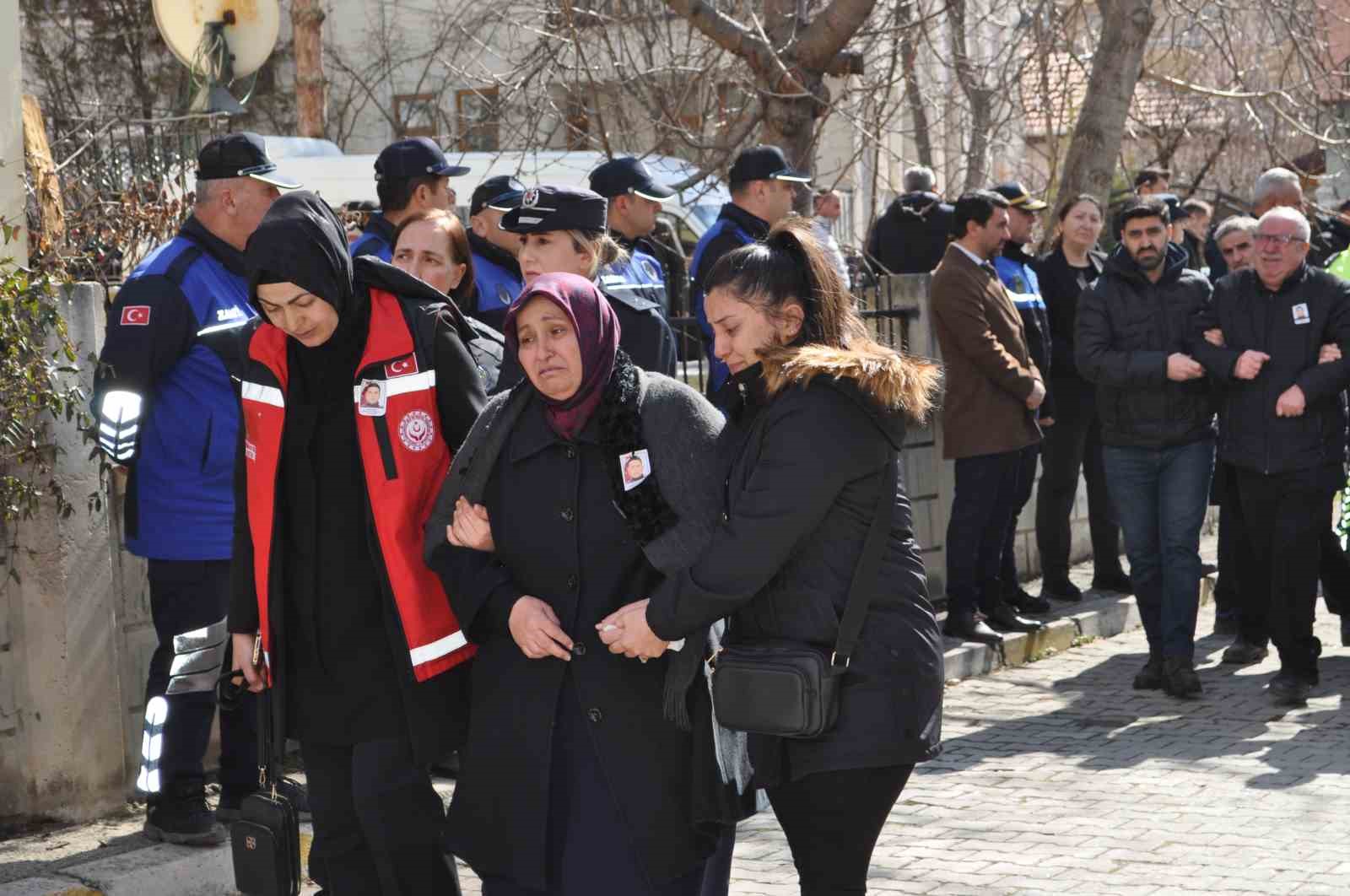 Şehit Polis Memuru Onur Şirin, Ispartada Son Yolculuğuna Uğurlandı