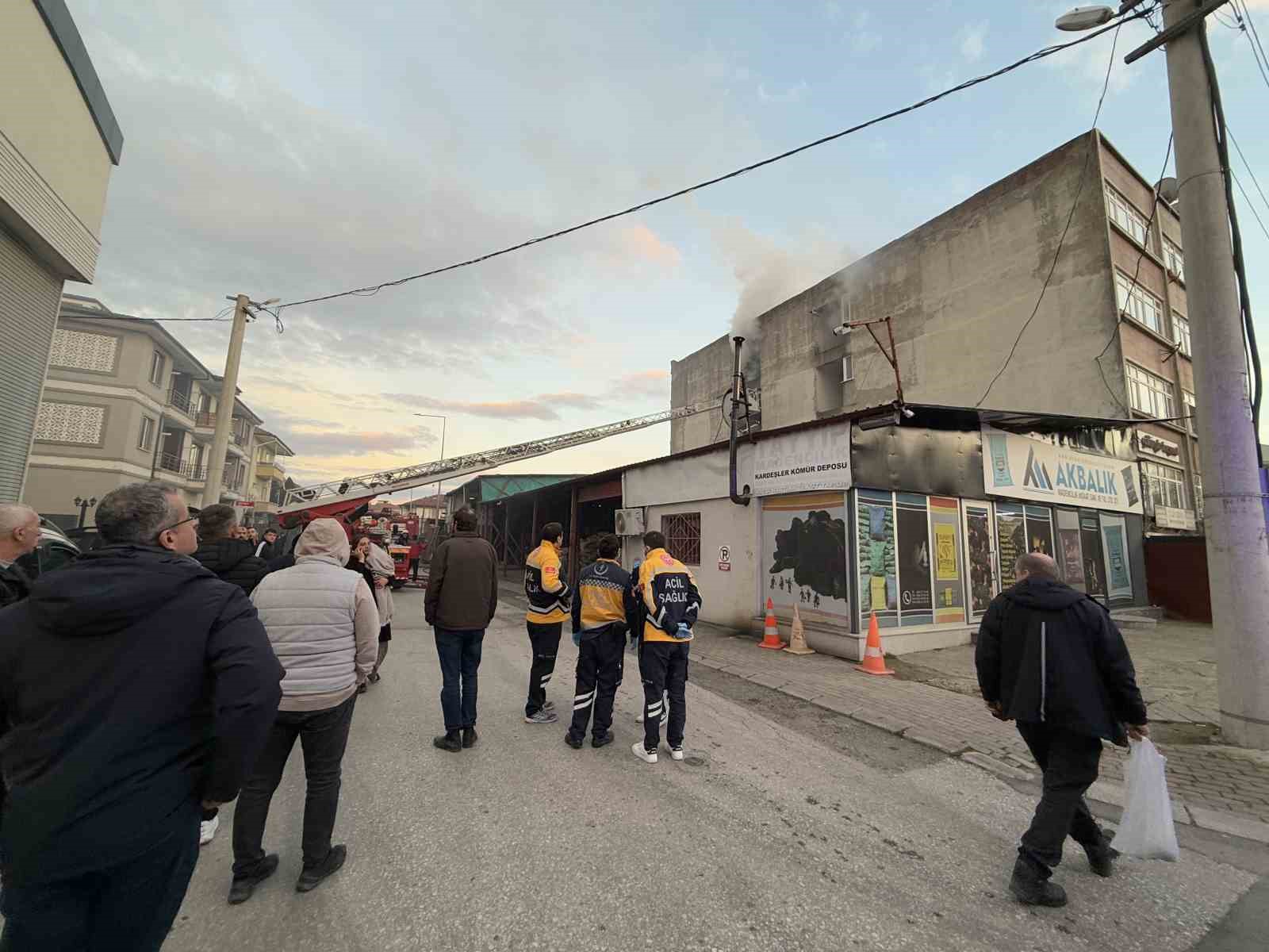 Şehrin Göbeğinde Korkutan Yangın