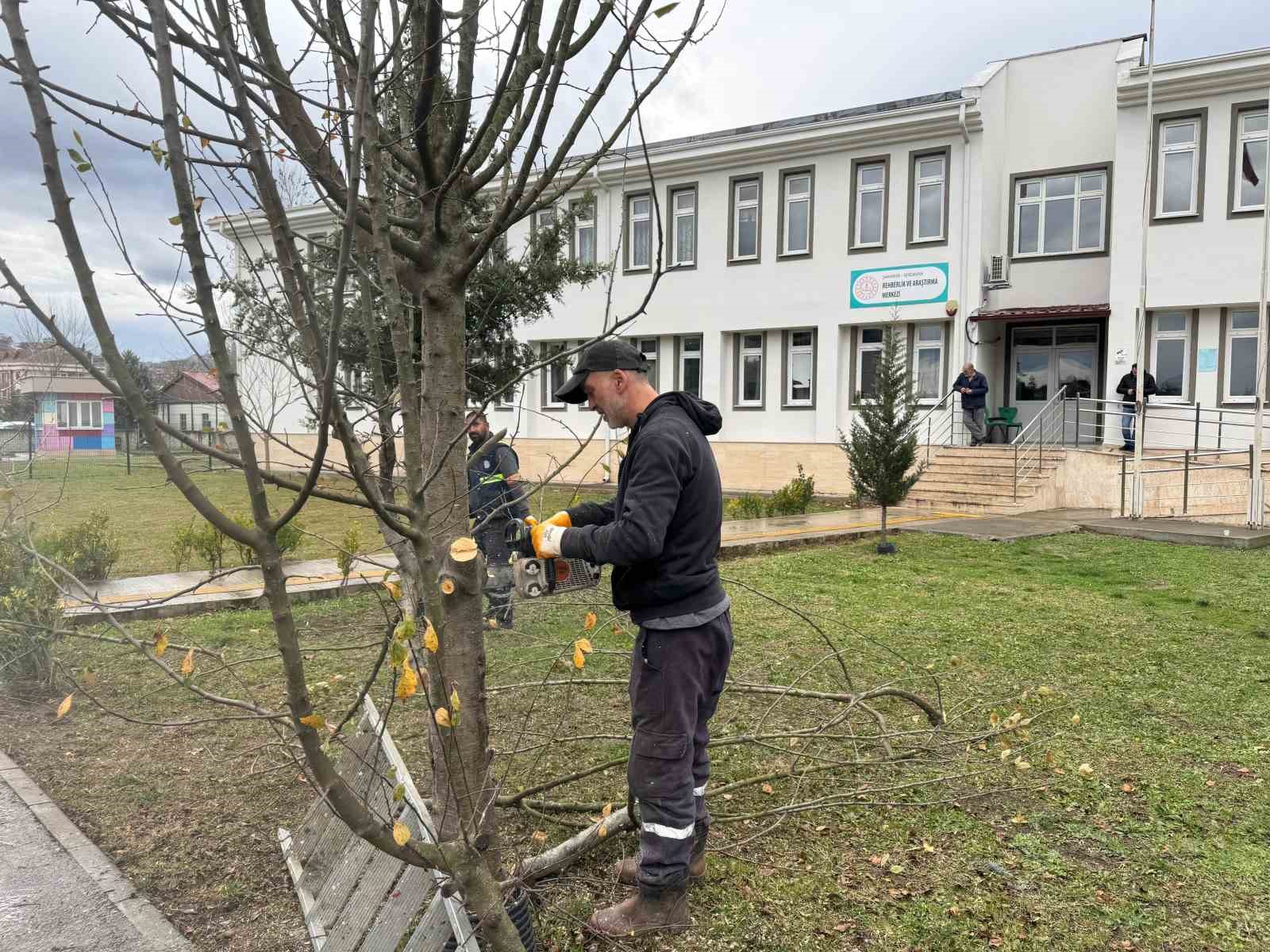 Serdivan Belediyesinden Ram Bahçesinde Çalışma