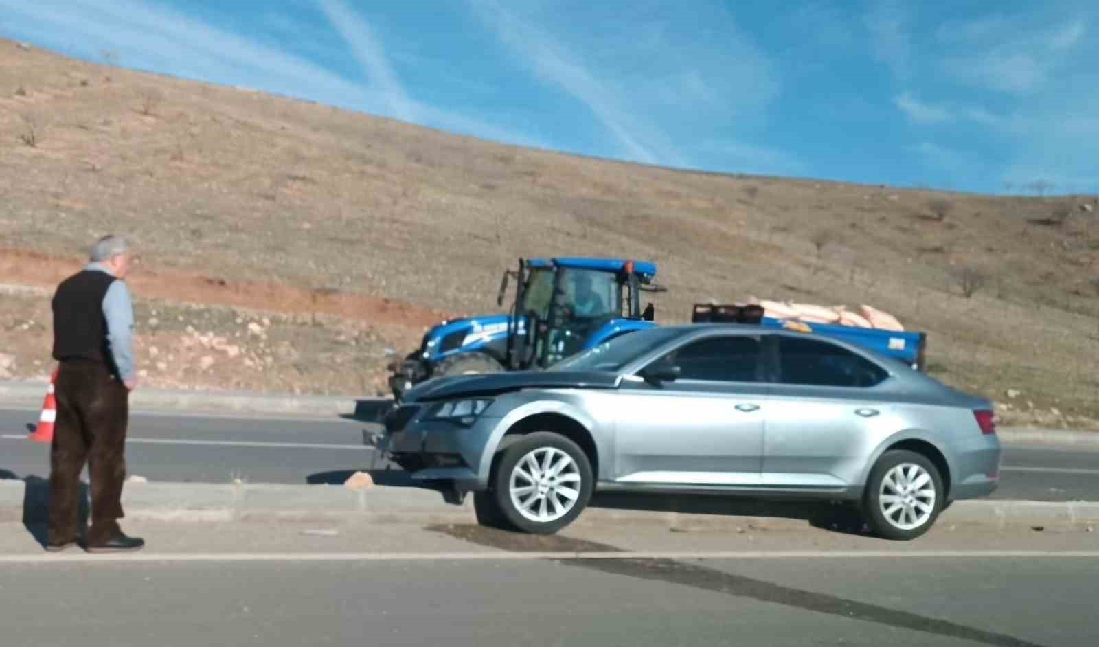 Siirtte Maddi Hasarlı Kaza