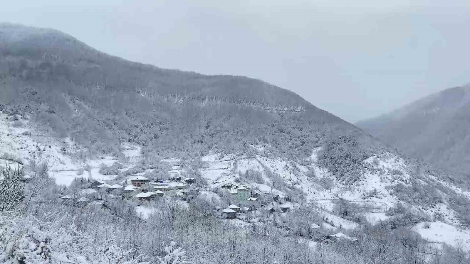 Sinopun Yüksek Kesimleri Beyaza Büründü