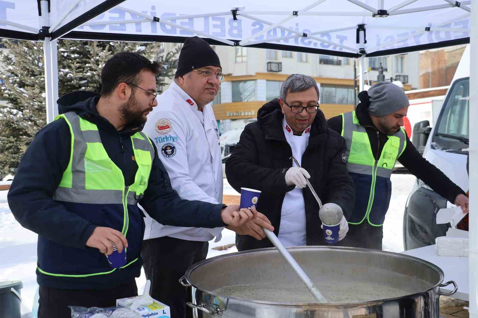 Sivasta Deprem Şehitleri Anıldı