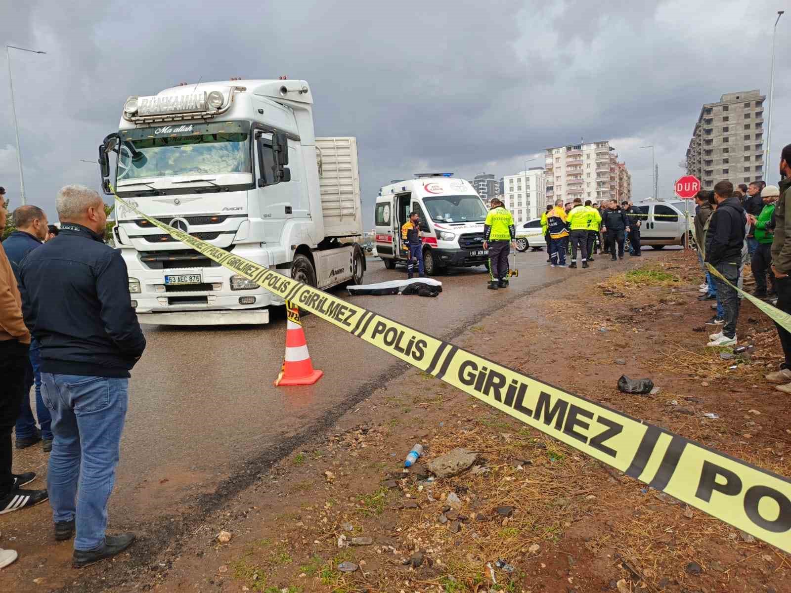 Siverekteki Kazada Ölen Öğretmen Eğitim Camiasını Yasa Boğdu