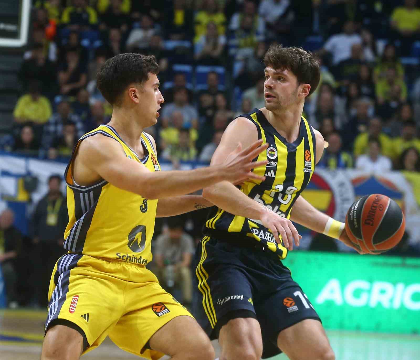 Thy Euroleague: Fenerbahçe: 90 - Alba Berlin: 73