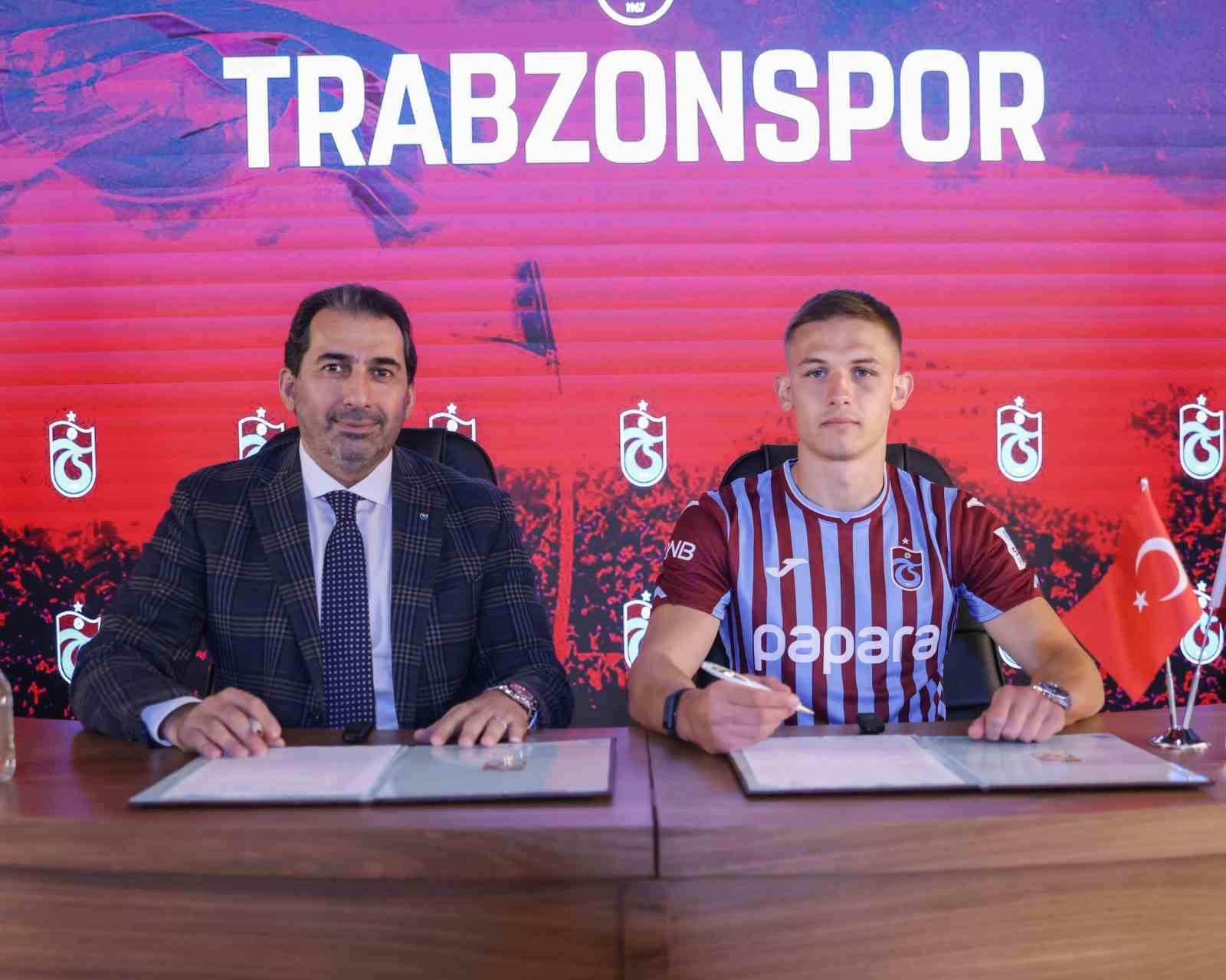 Trabzonsporun Ukraynalı Golcüsü Sikan İmzayı Attı