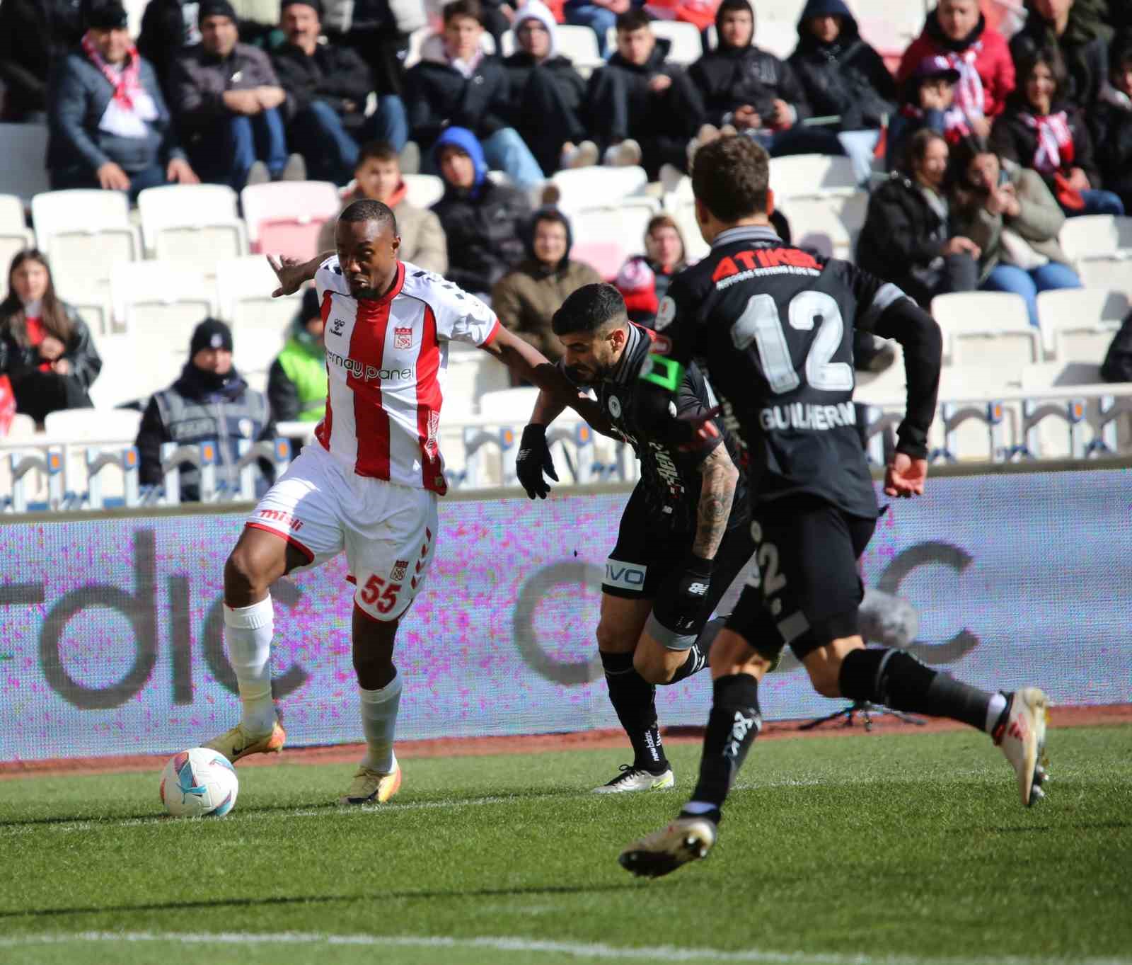 Trendyol Süper Lig: Sivasspor: 1 - Konyaspor: 1 (Maç Sonucu)