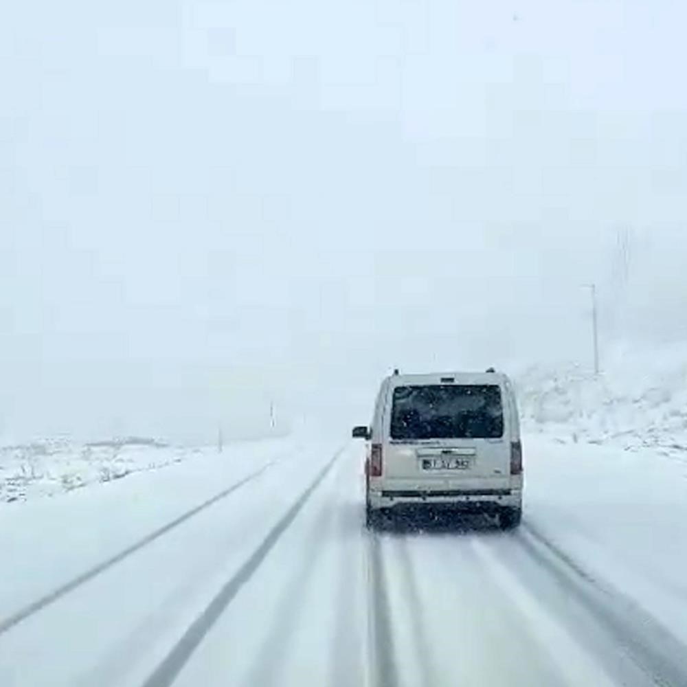 Türkiyenin En Soğuk Yeri Niğdenin Konalı Beldesi