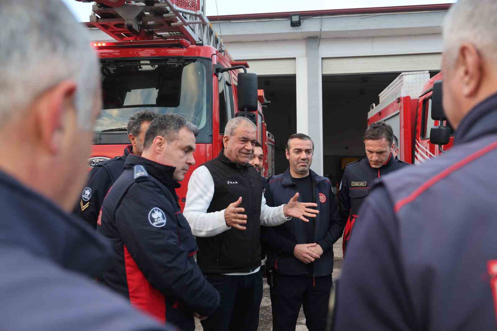 Türkiyenin En Uzun Süre İtfaiye Müdürlüğünü Yapan Başgün, Emekliye Ayrıldı