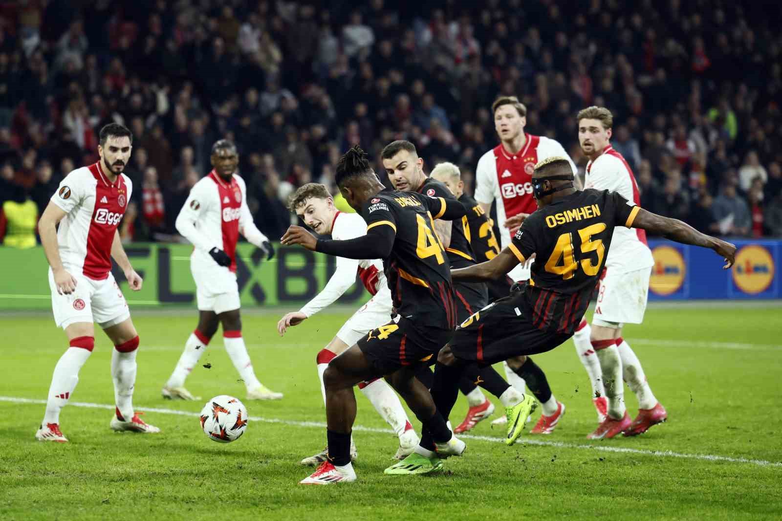 Uefa Avrupa Ligi: Ajax: 2 - Galatasaray: 1 (Maç Sonucu)