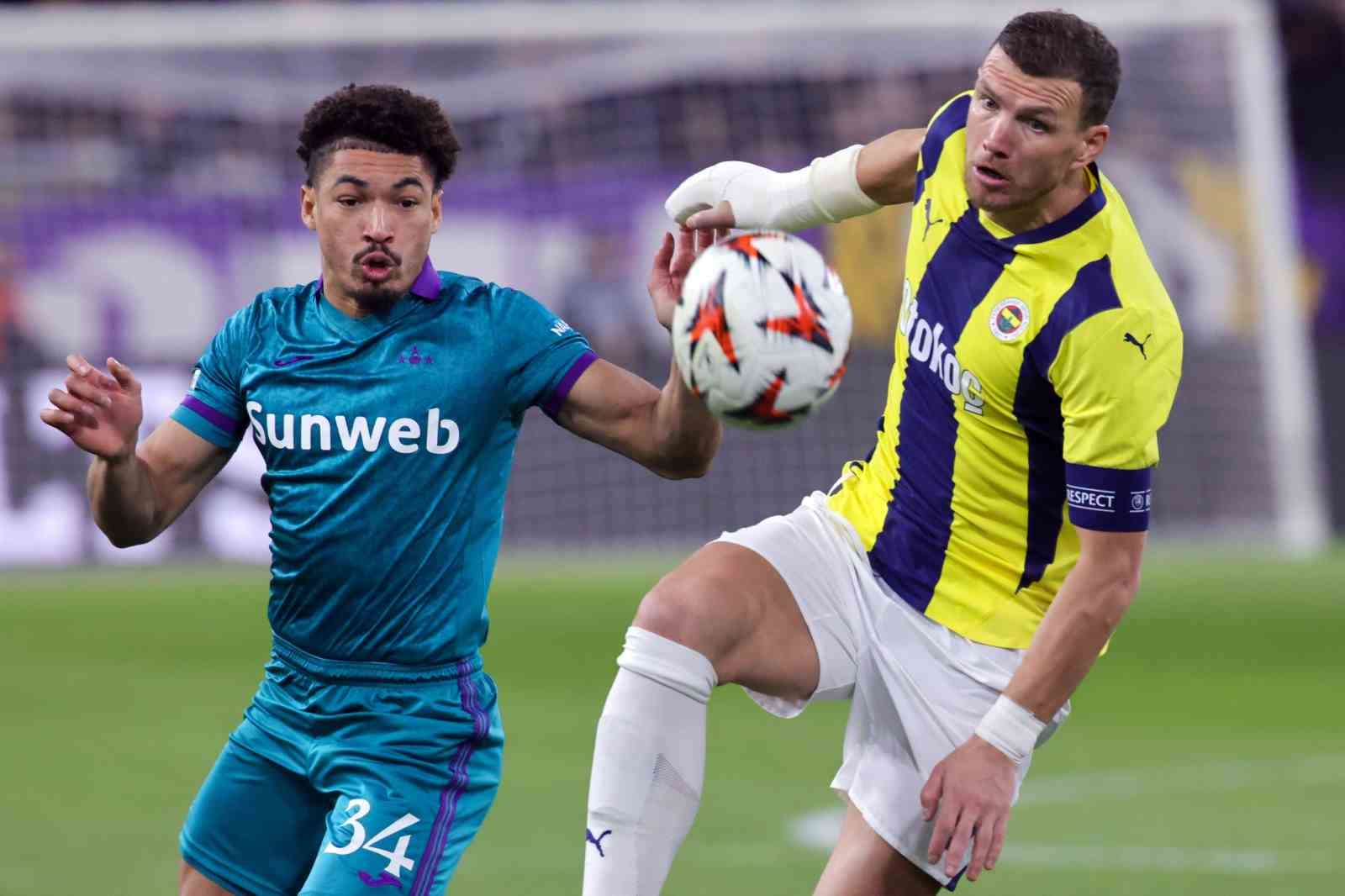 Uefa Avrupa Ligi: Anderlecht: 1 - Fenerbahçe: 1 (İlk Yarı)