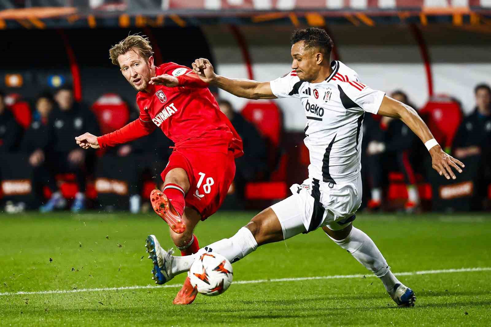 Uefa Avrupa Ligi: Twente: 0 - Beşiktaş: 0 (İlk Yarı)