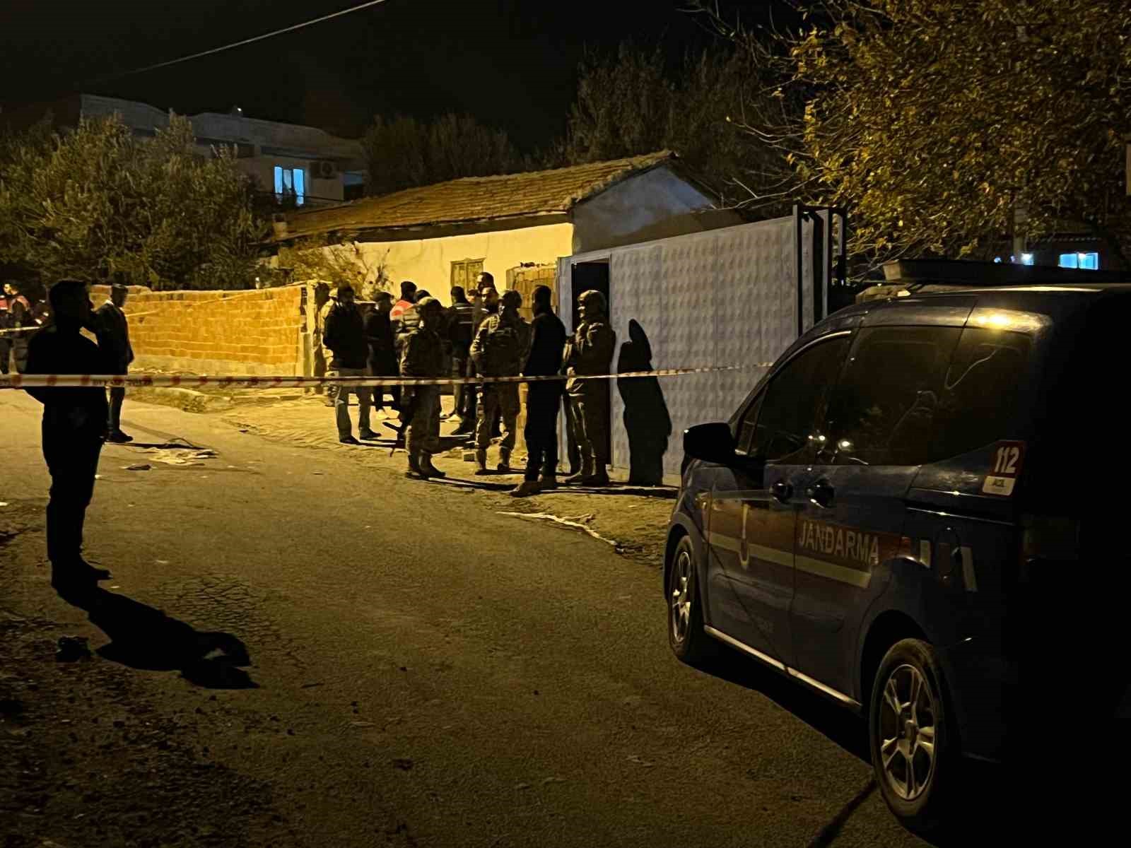 Vali Özkandan Yaralı Jandarma Personeline Ziyaret