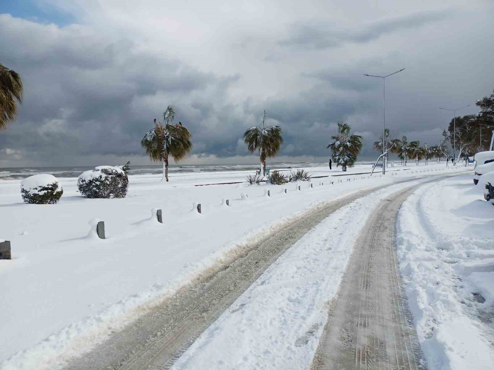 Vali Tavlı Uyardı: Zorunlu Olmadıkça Trafiğe Çıkmayın