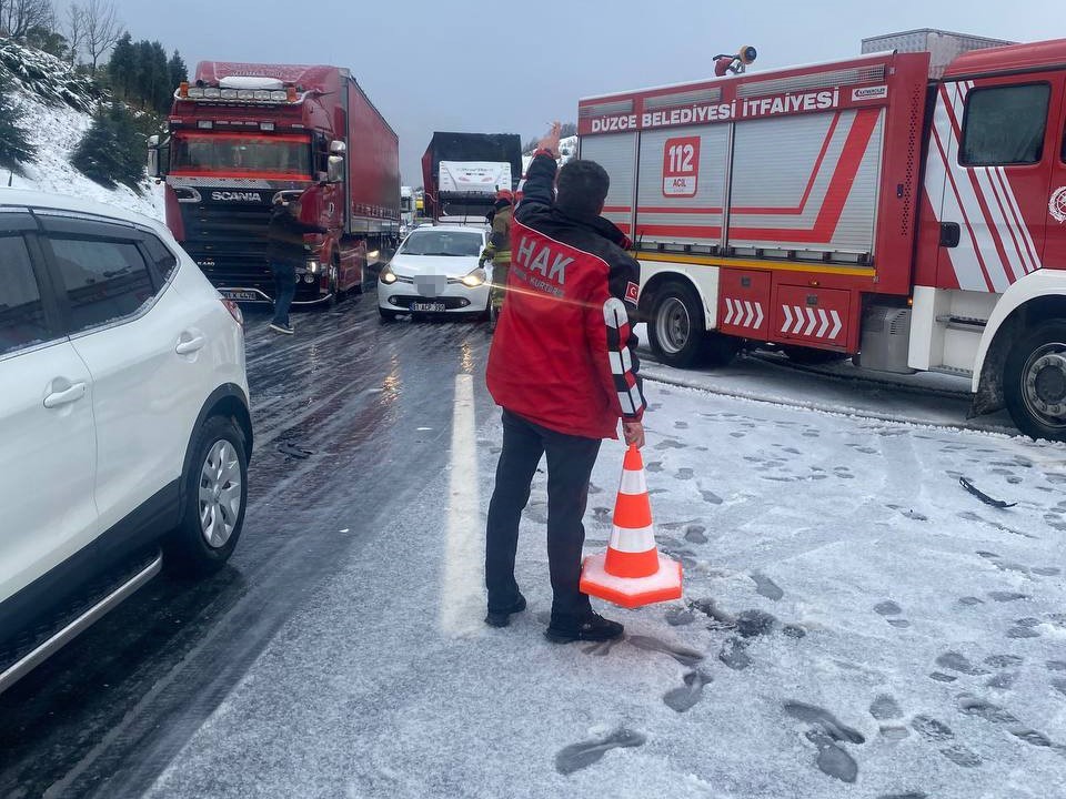 Van Kurtarma Ekibi, Bolu Tünelindeki Kazaya Müdahale Etti